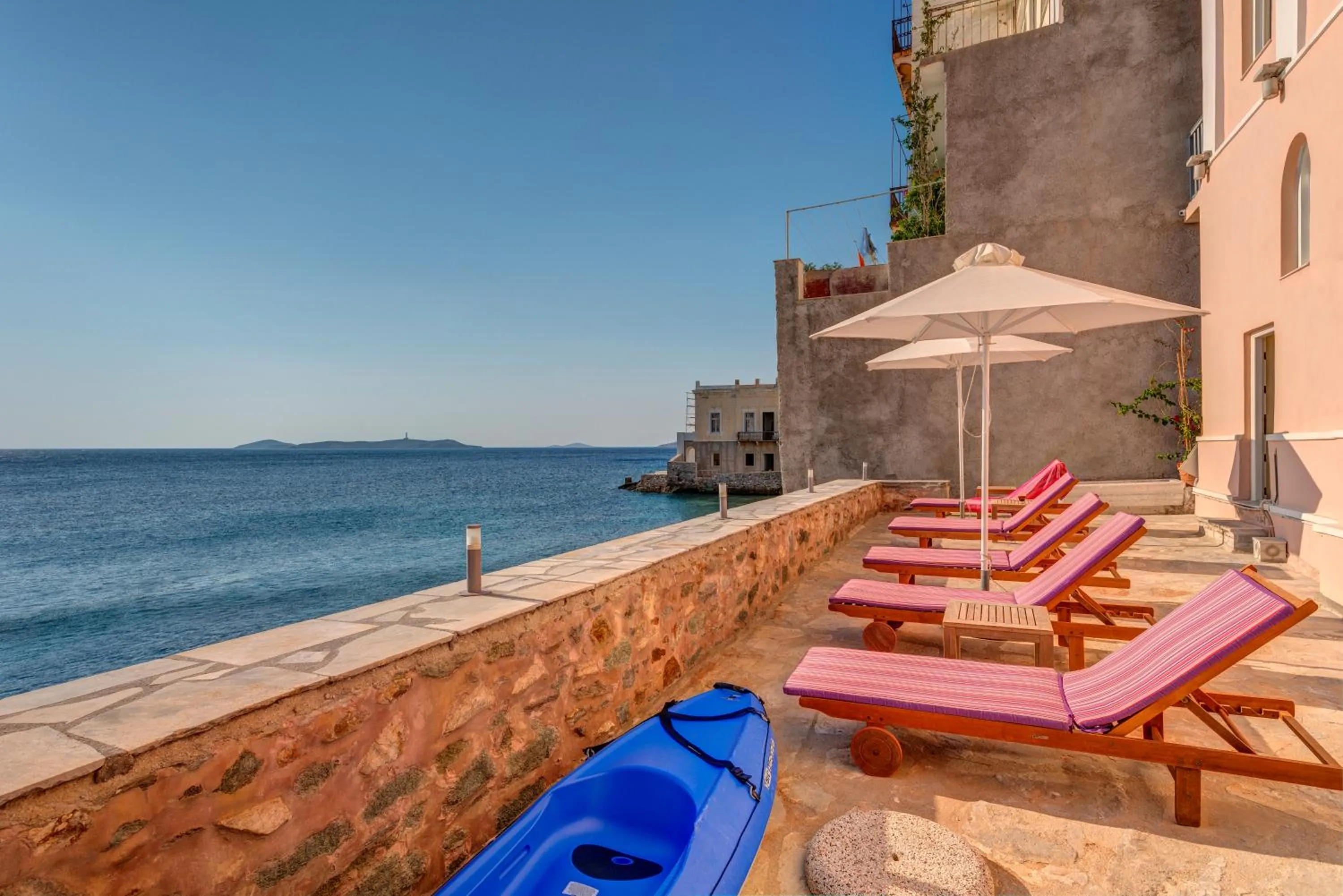 Beach in Apollonion Palace