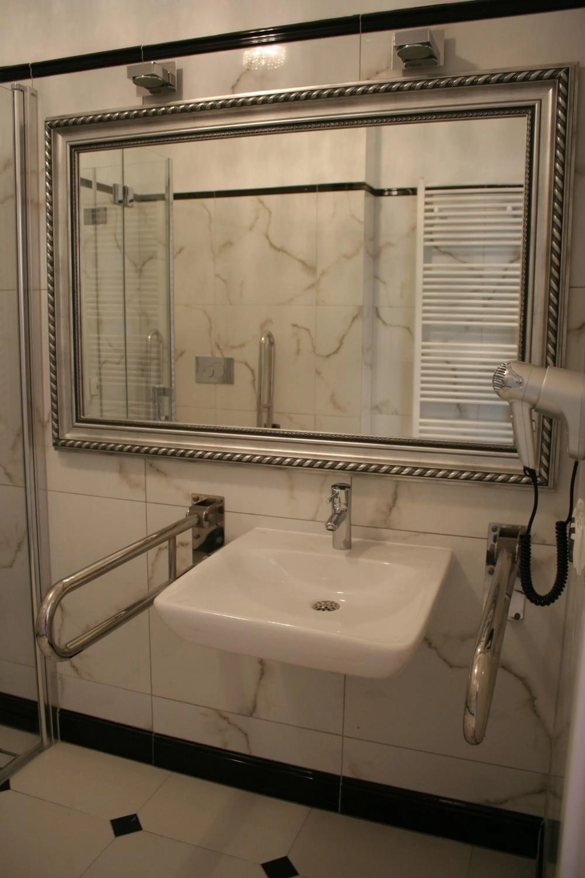 Shower in Willa Mała Pieniawa