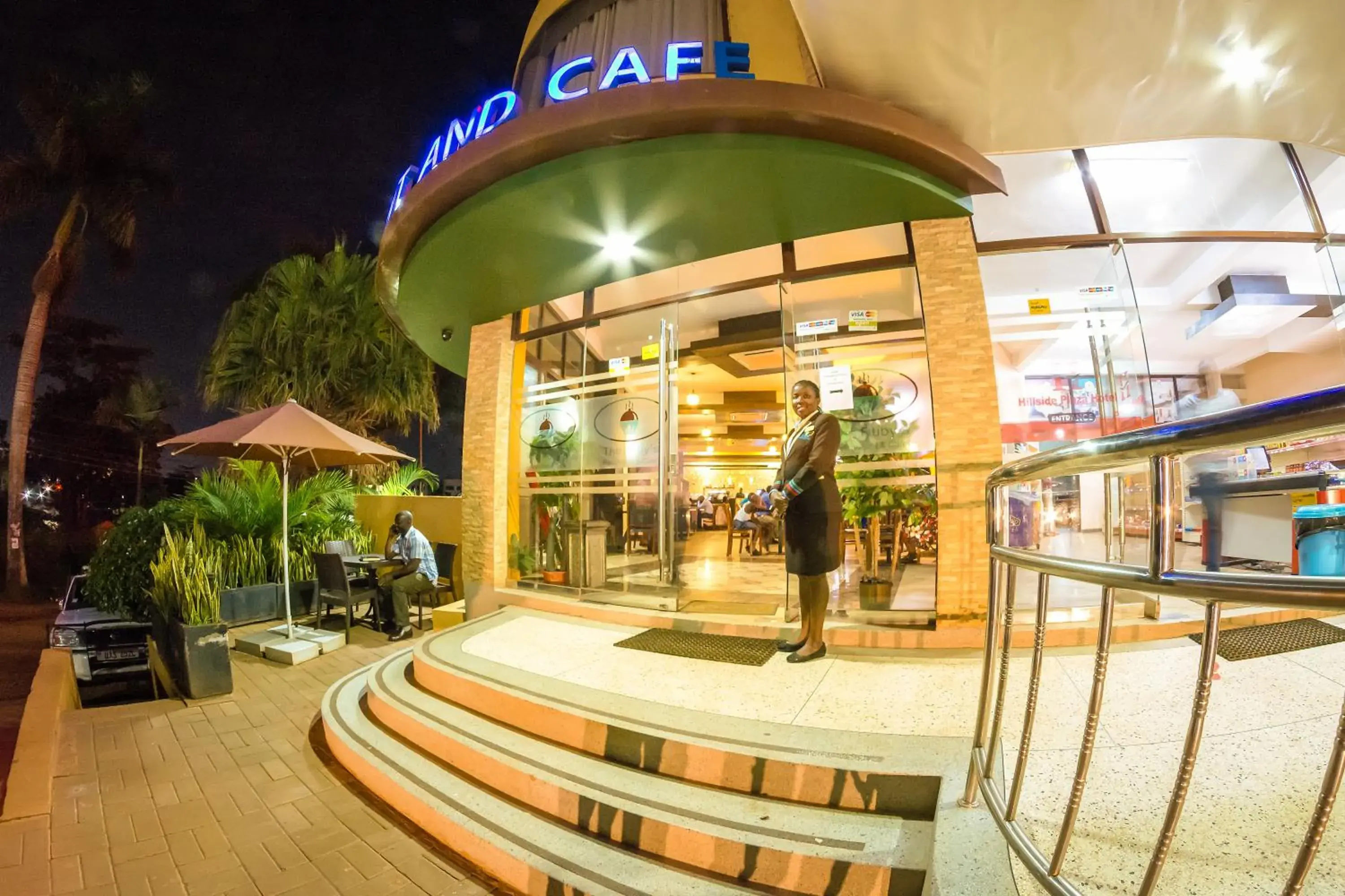 Facade/entrance in Hillside Plaza Hotel Facade/entrance in Hillside Plaza Hotel