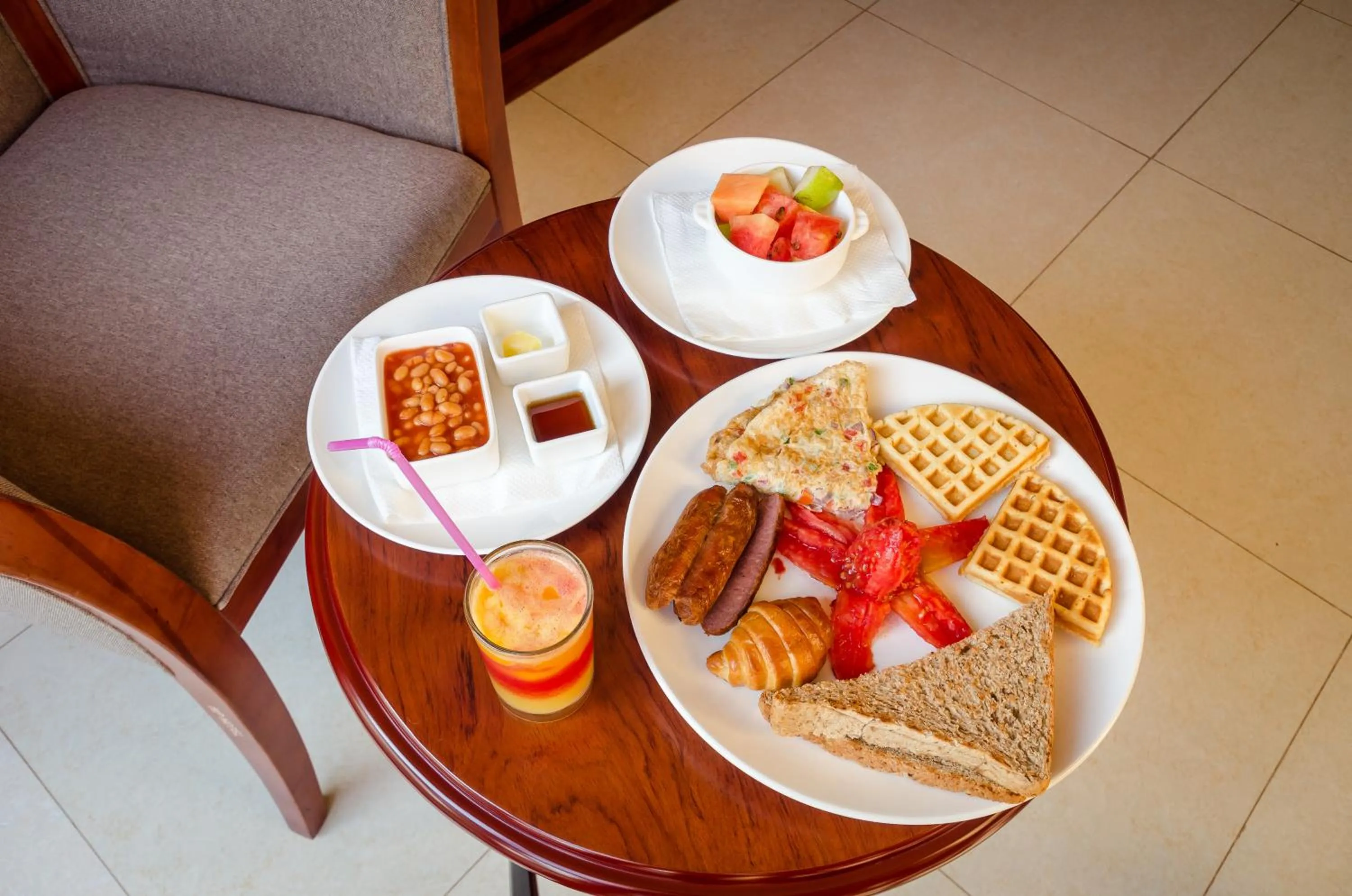 Meals in Hillside Plaza Hotel