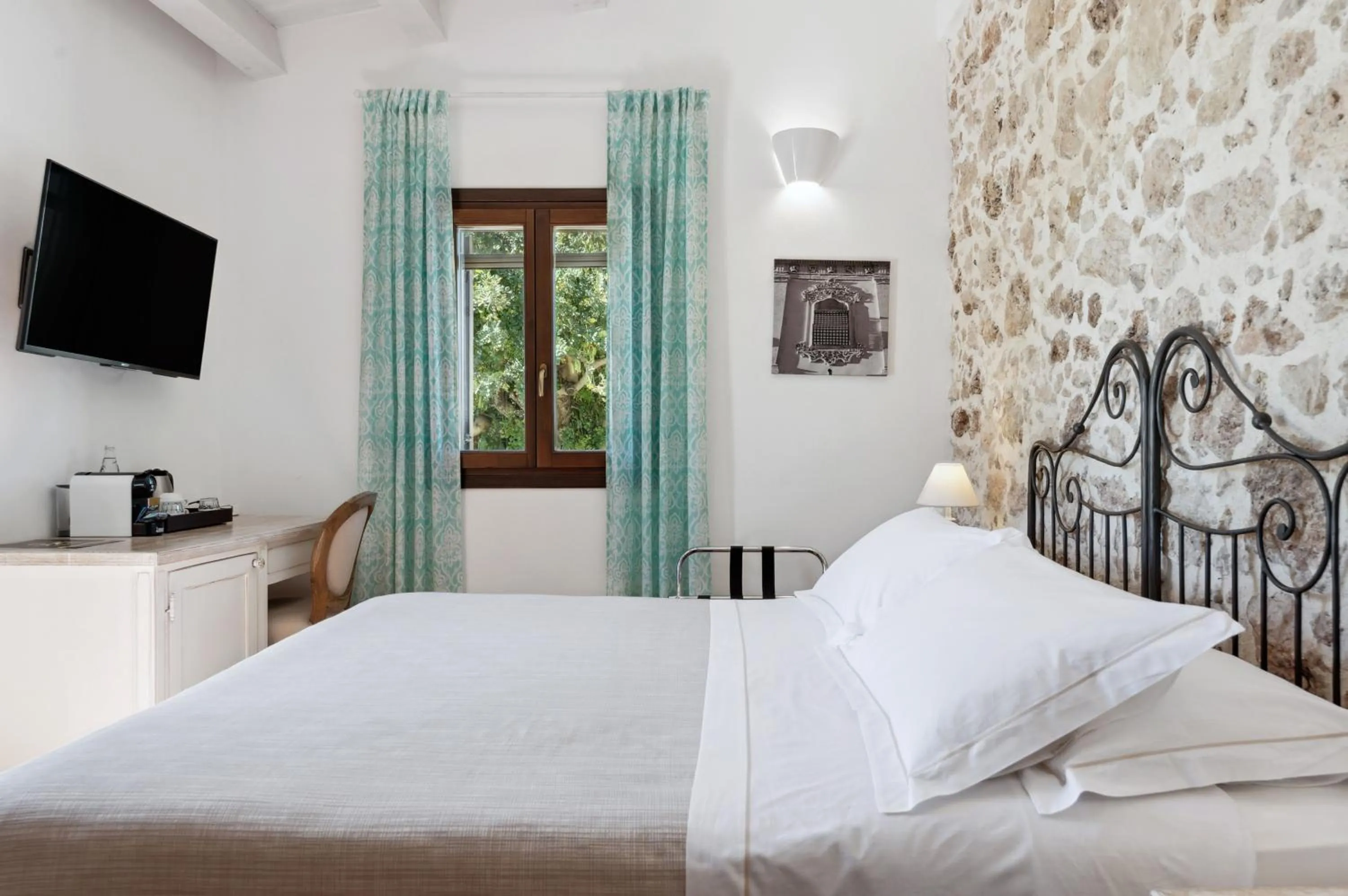 Bedroom, Bed in Hotel La Corte Del Sole