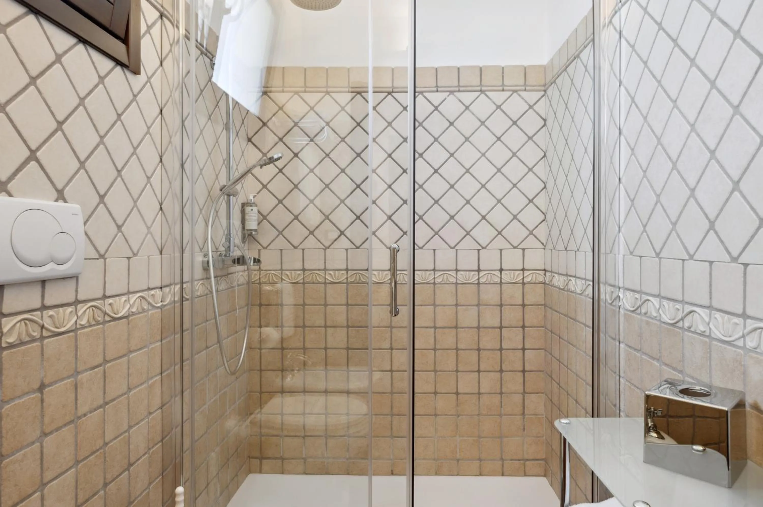 Shower in Hotel La Corte Del Sole