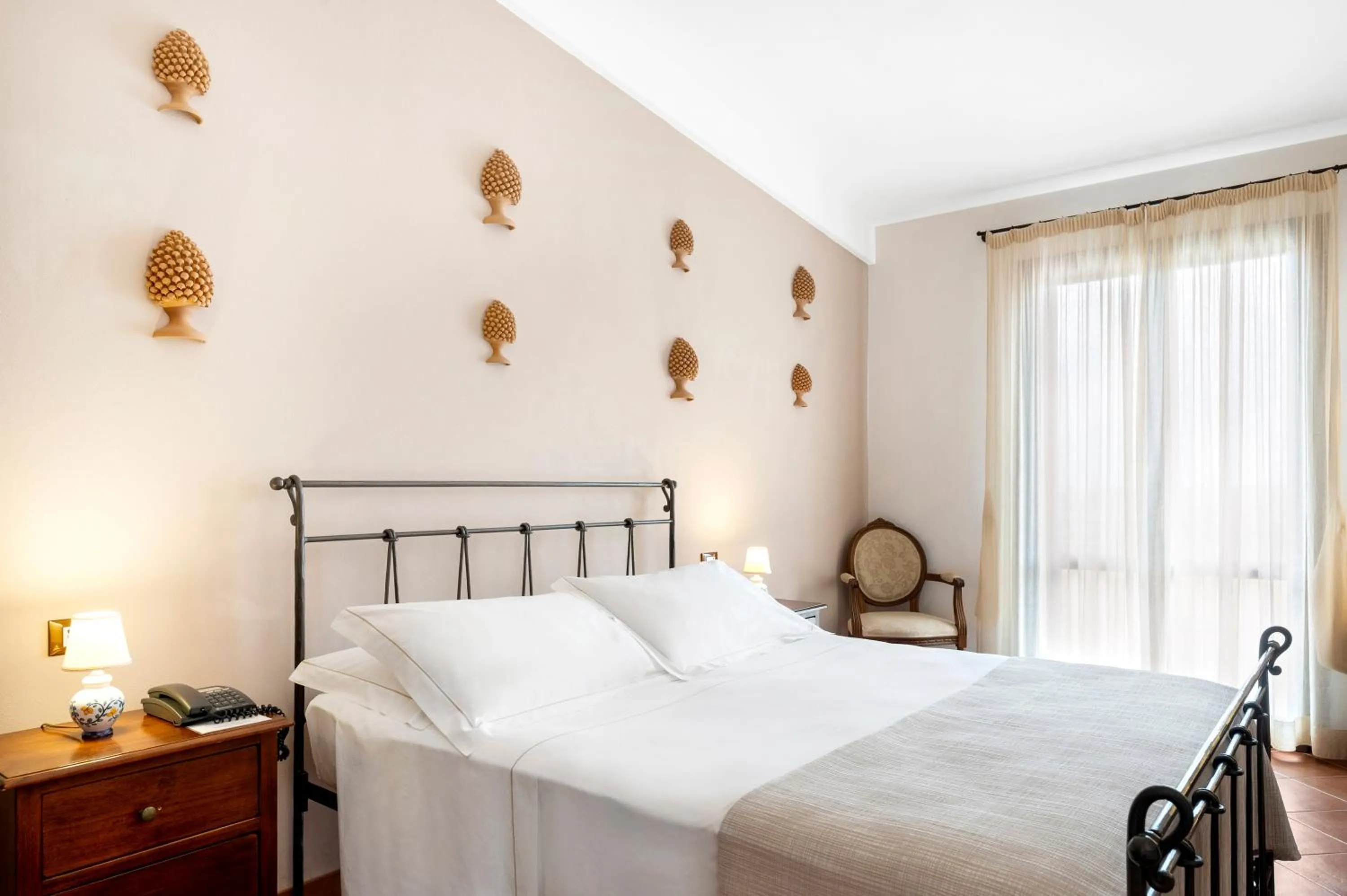 View (from property/room), Bed in Hotel La Corte Del Sole