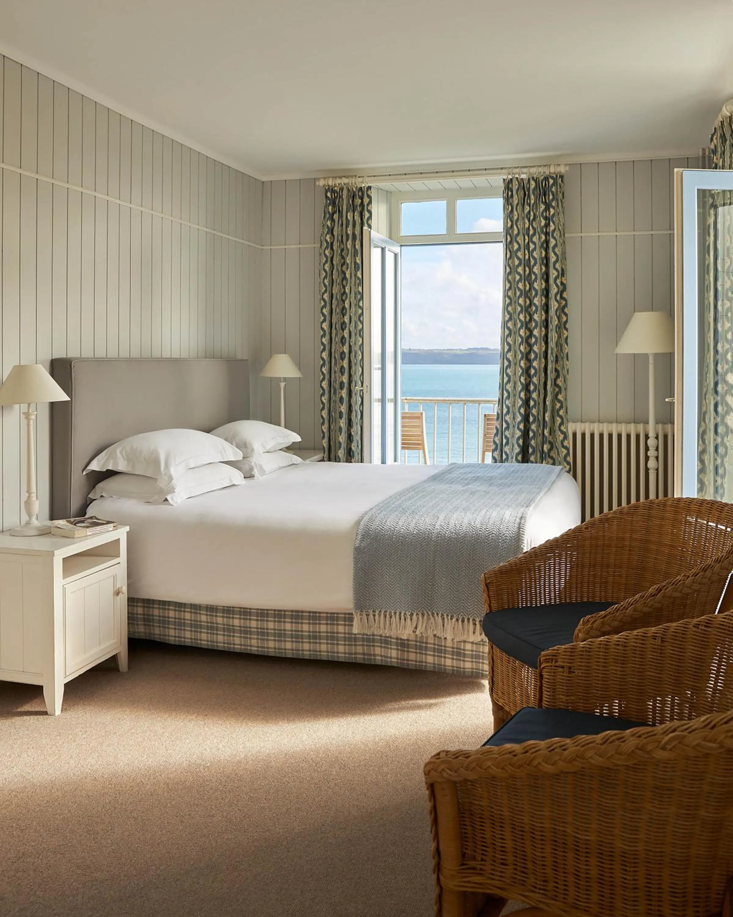 Bed in Le Grand Hotel des Bains & Spa - Bretagne