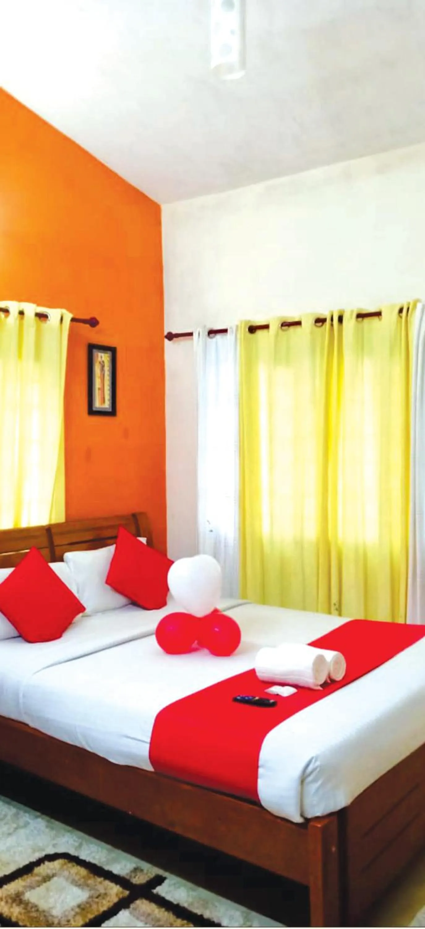 Photo of the whole room, Bed in Syamantac Villa