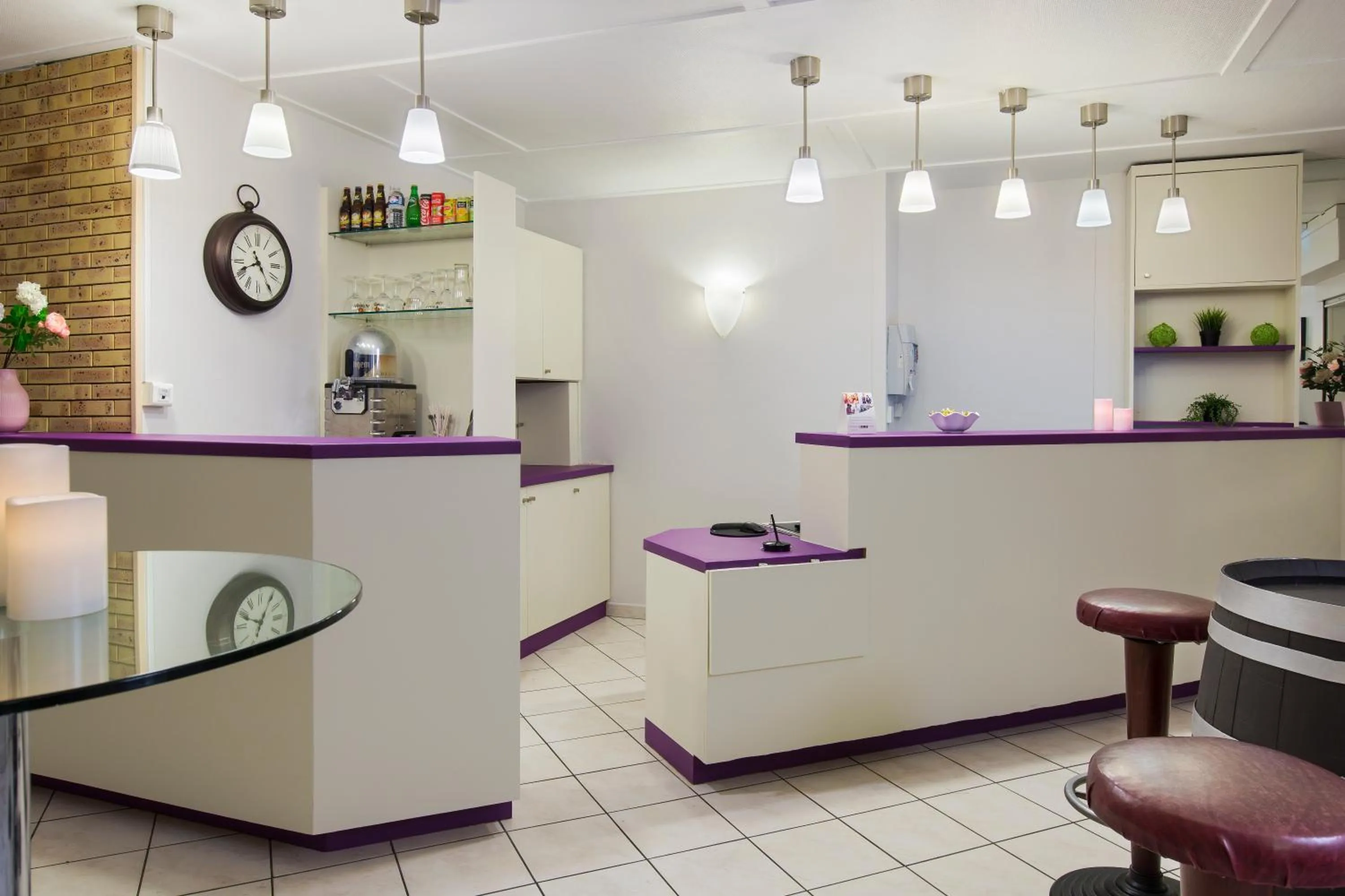 Lobby or reception in Comfort Hotel Grenoble Meylan