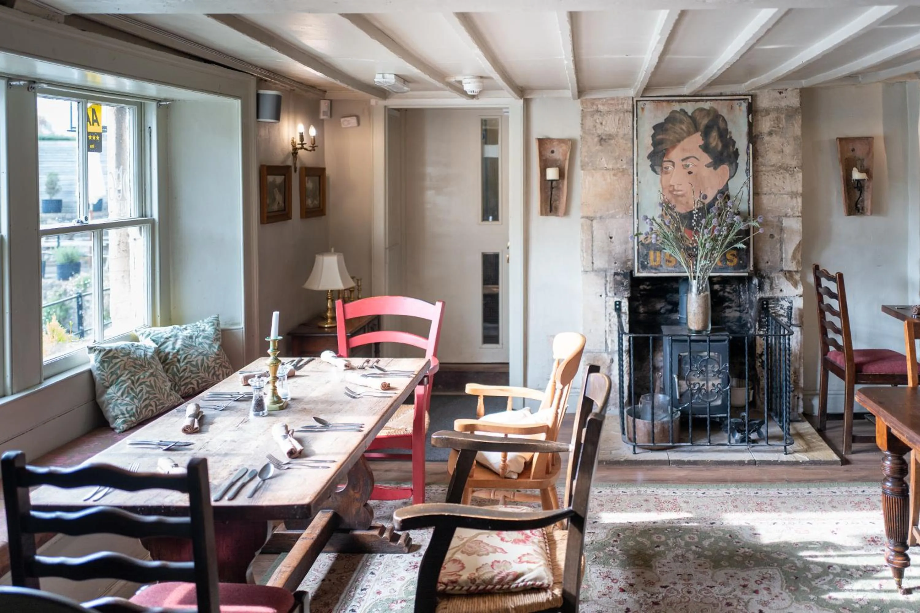 Restaurant/places to eat in The George