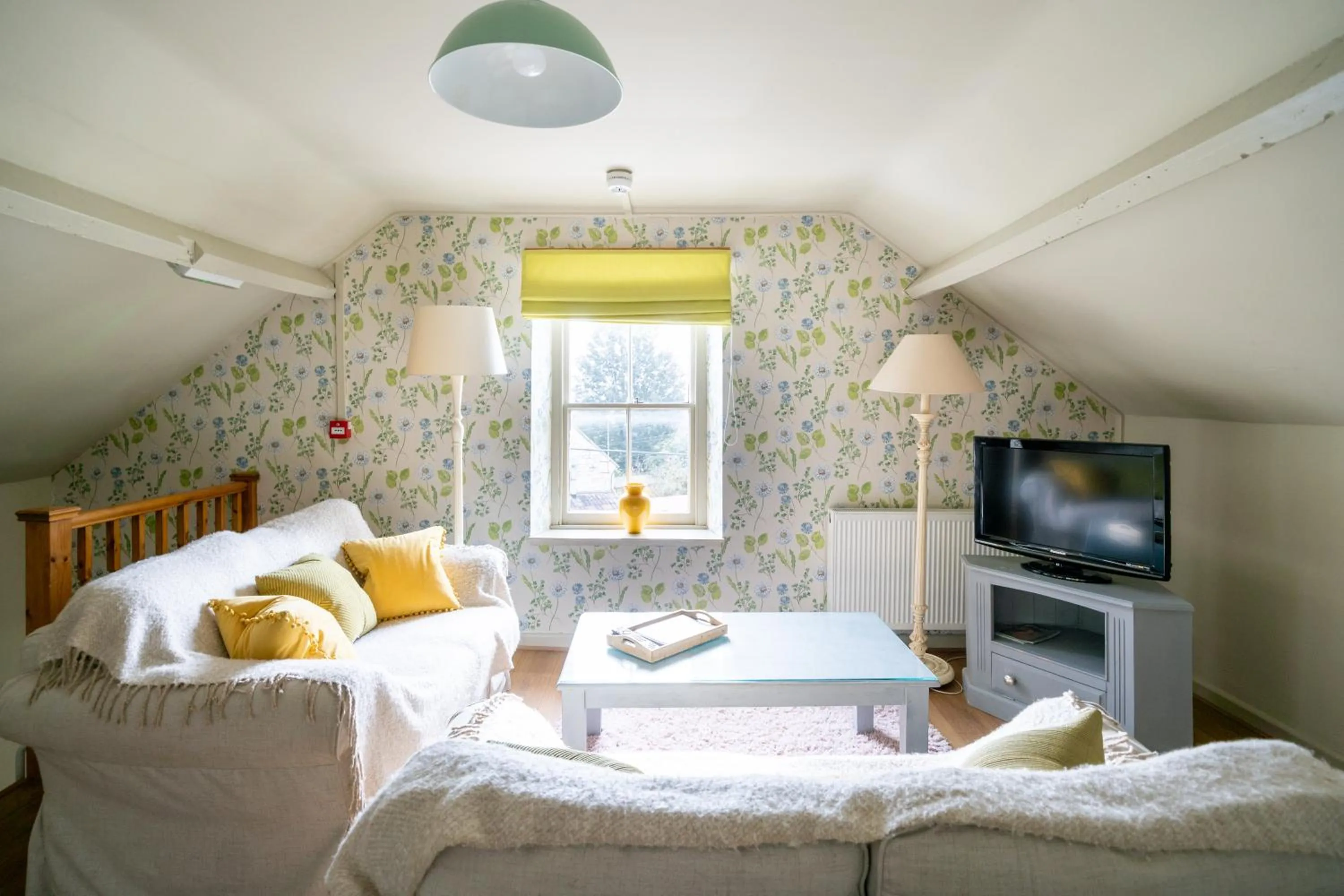 Living room, Bed in The George