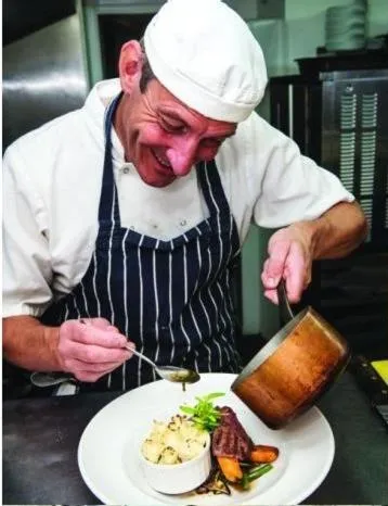 Restaurant/places to eat in The George