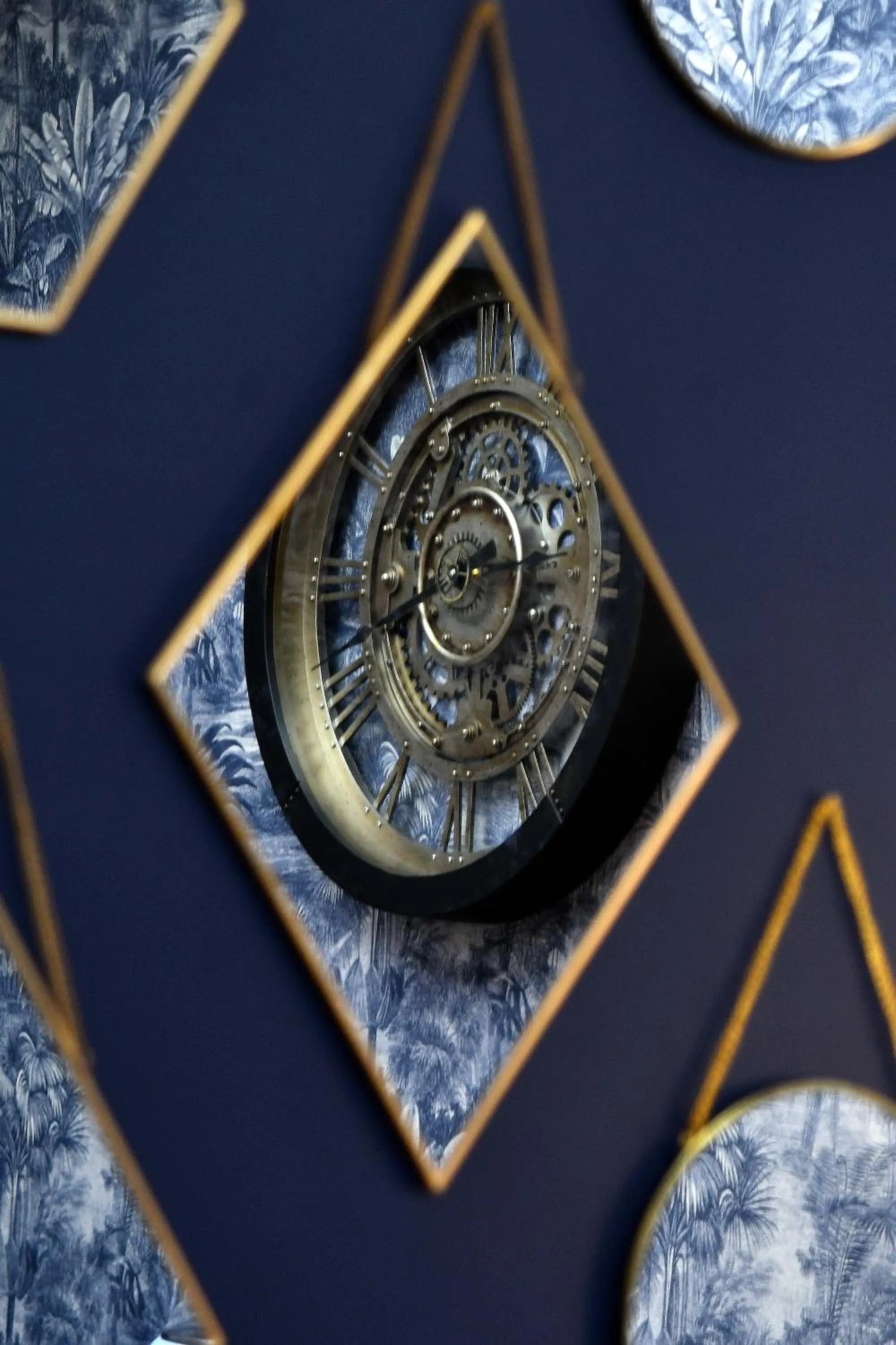 Decorative detail in Hôtel Le Tiburon