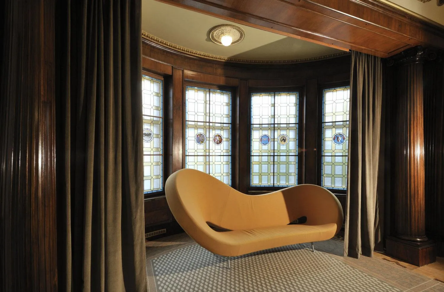 Seating area in Hotel Okresní Dům