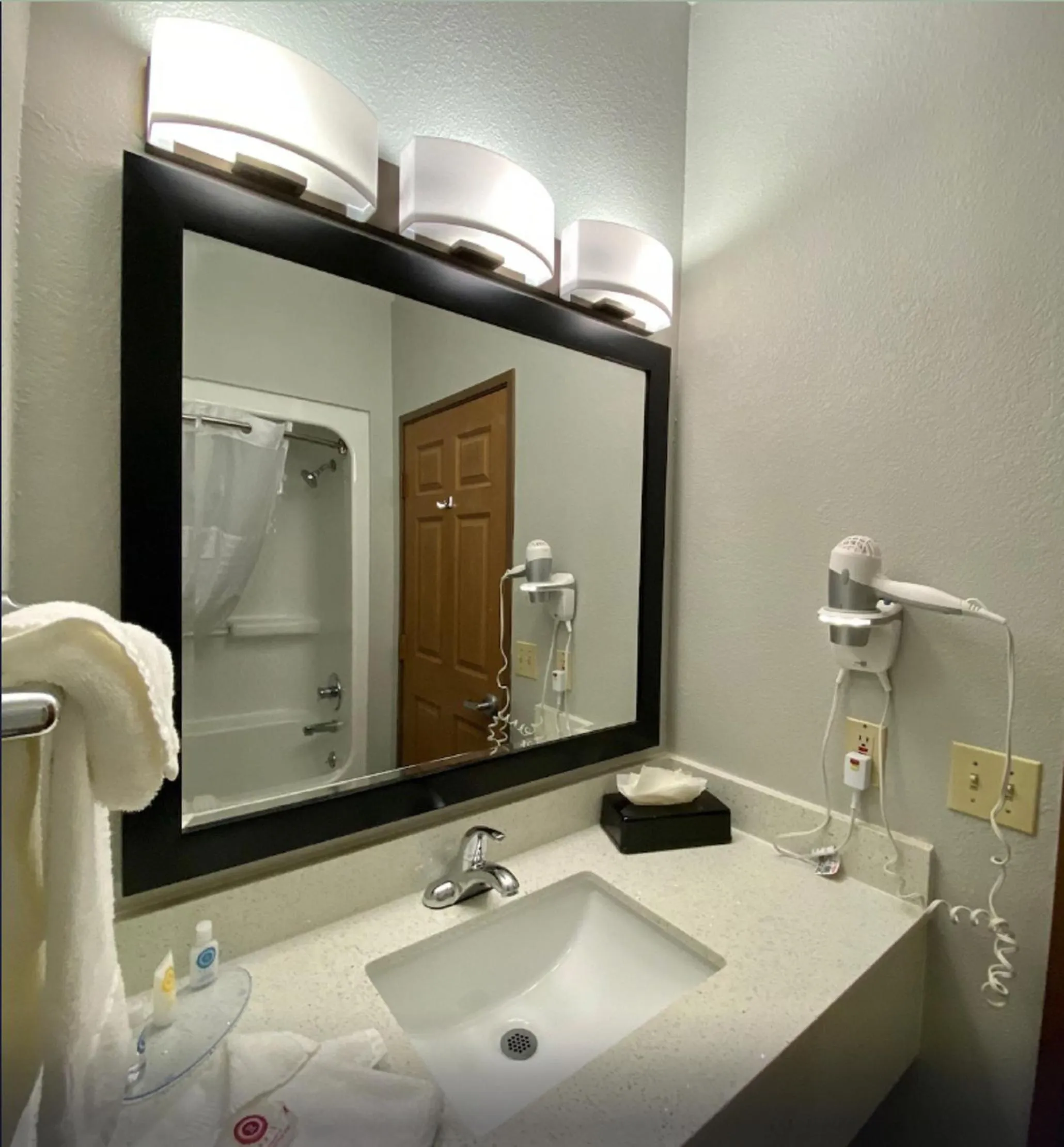 Bathroom in Comfort Inn Owasso – Tulsa