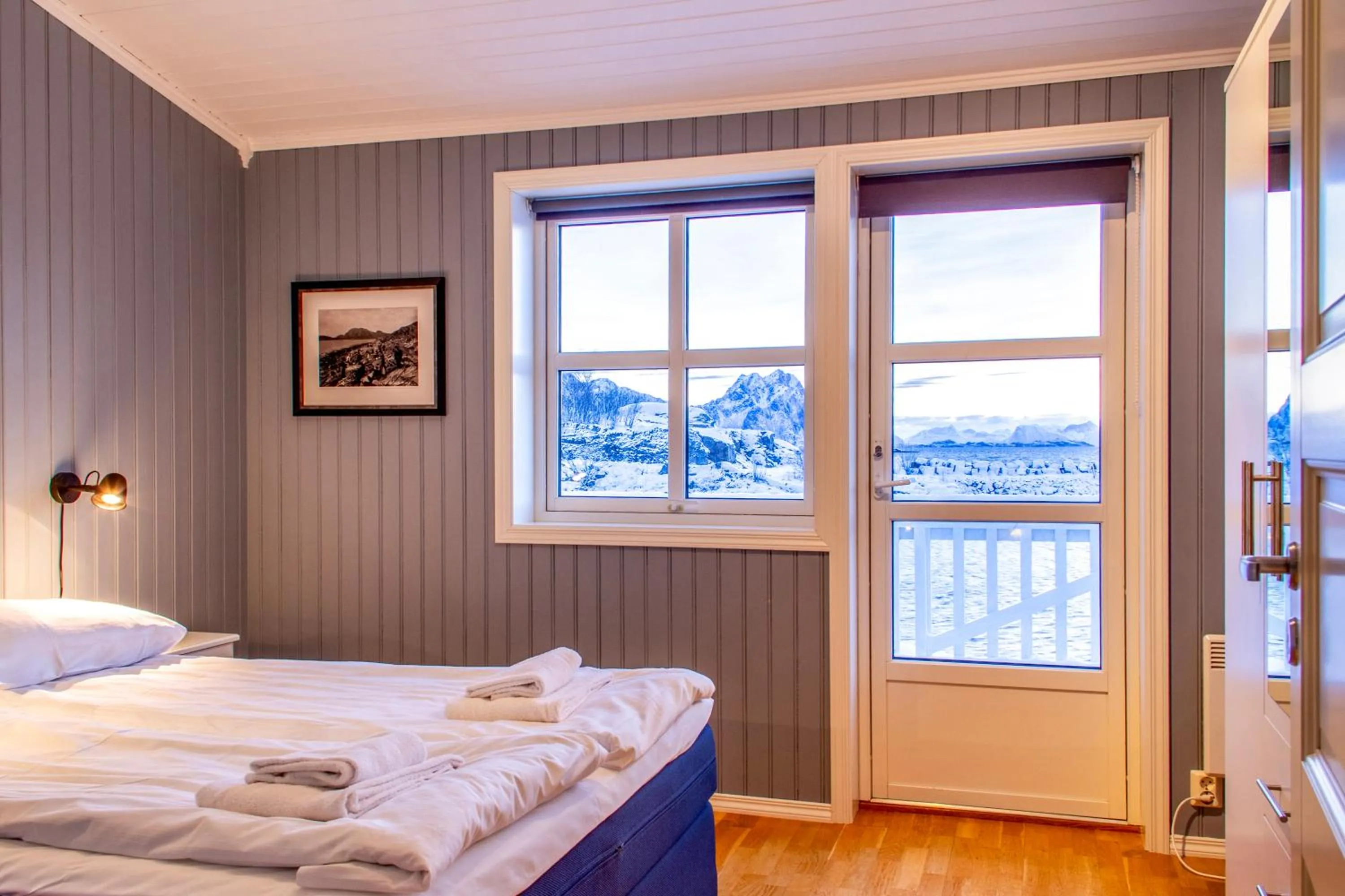 View (from property/room), Bed in Rorbuene Svolvær Havn