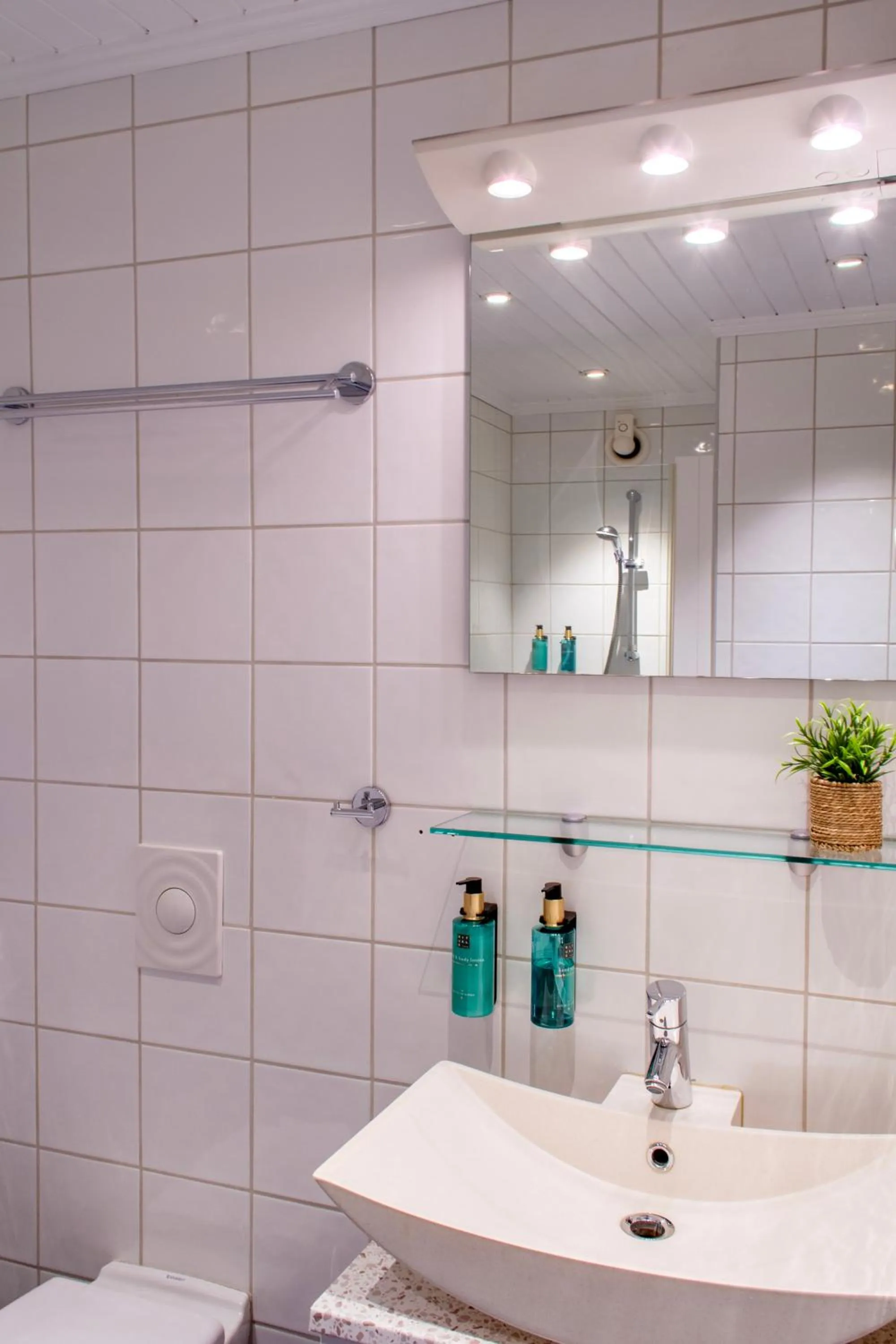 Shower in Rorbuene Svolvær Havn