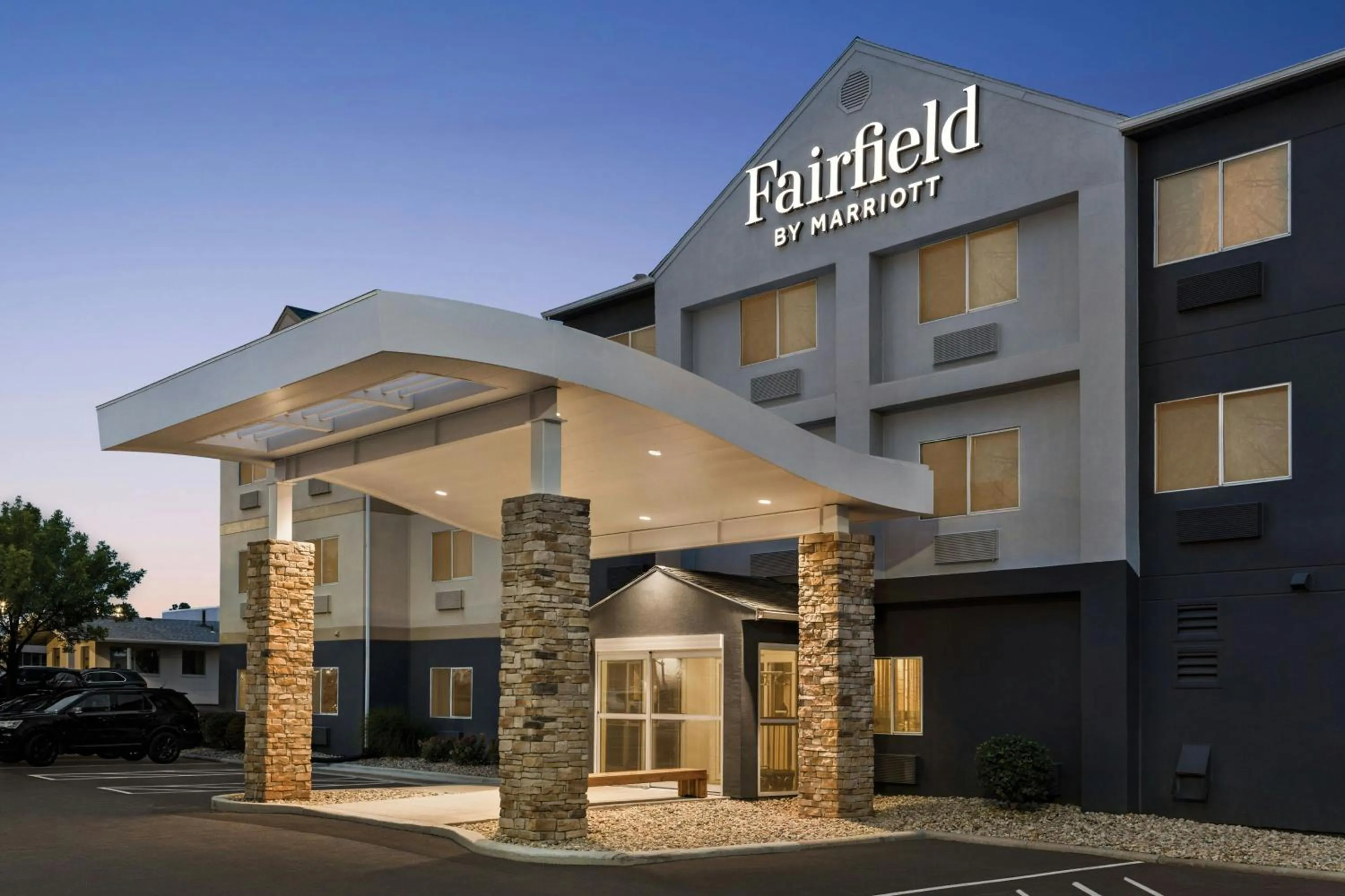 Property building in Fairfield Inn & Suites Findlay