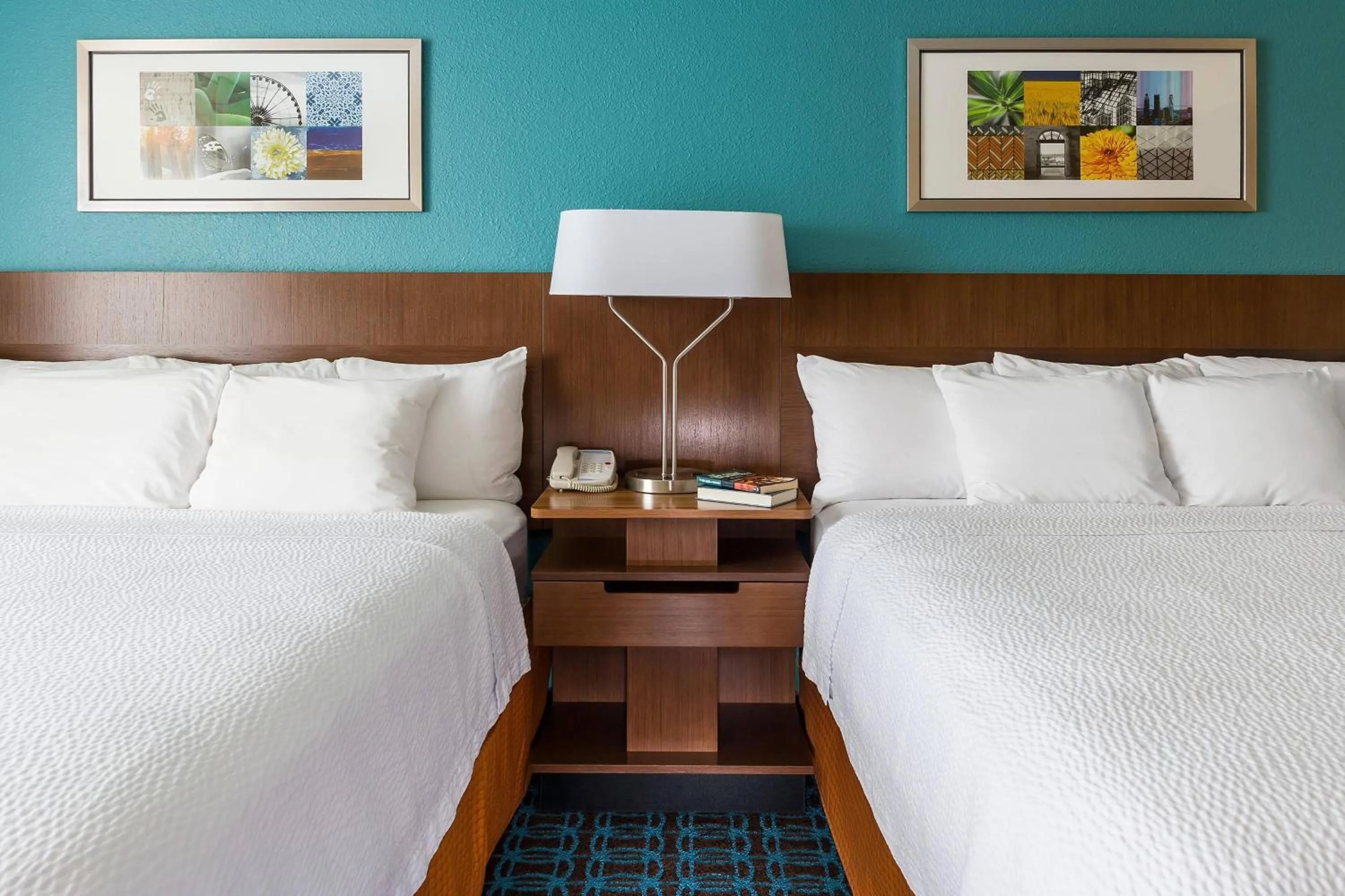 Photo of the whole room, Bed in Fairfield Inn & Suites Findlay