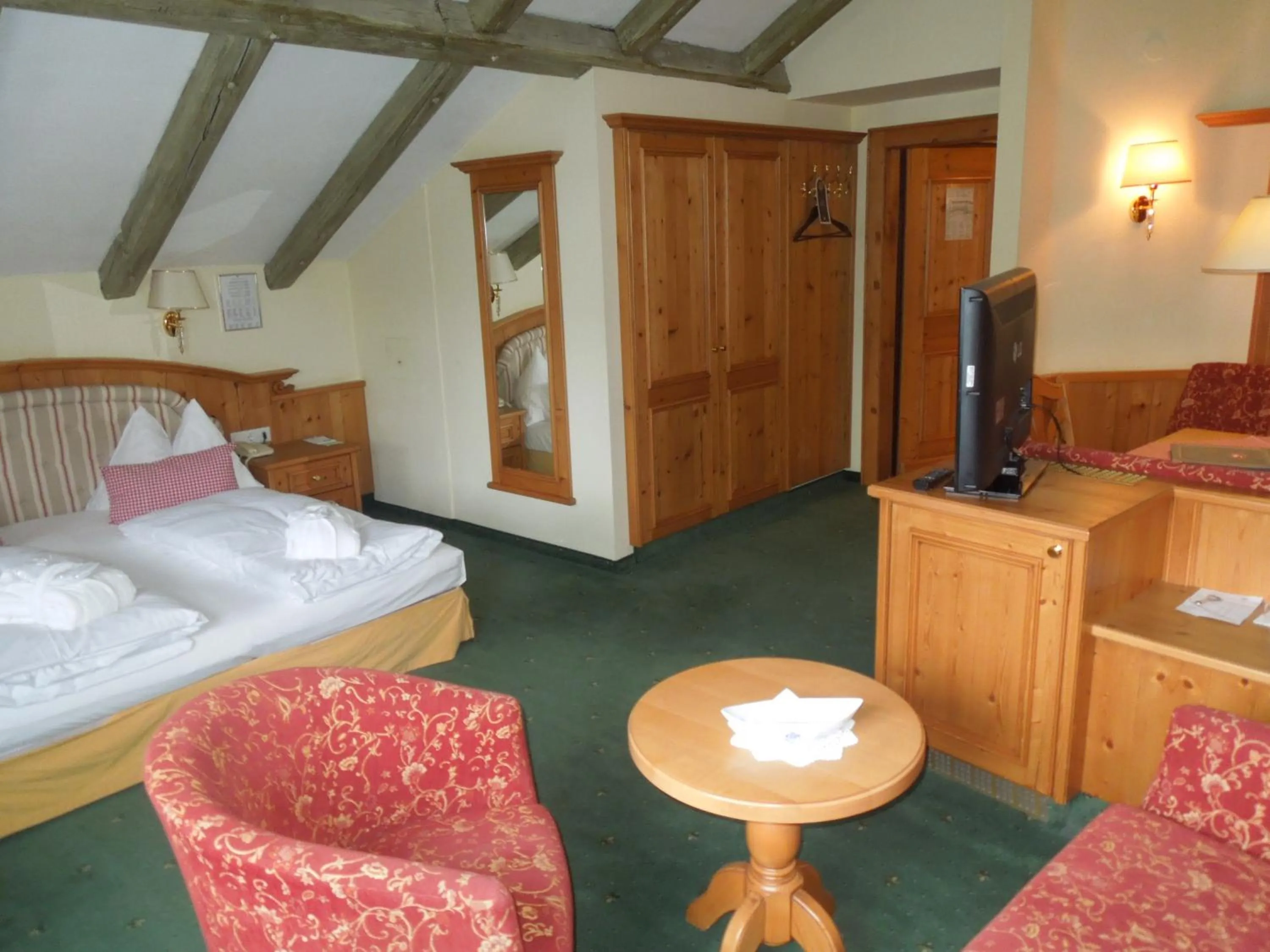 TV and multimedia, Bed in Bergresort Seefeld