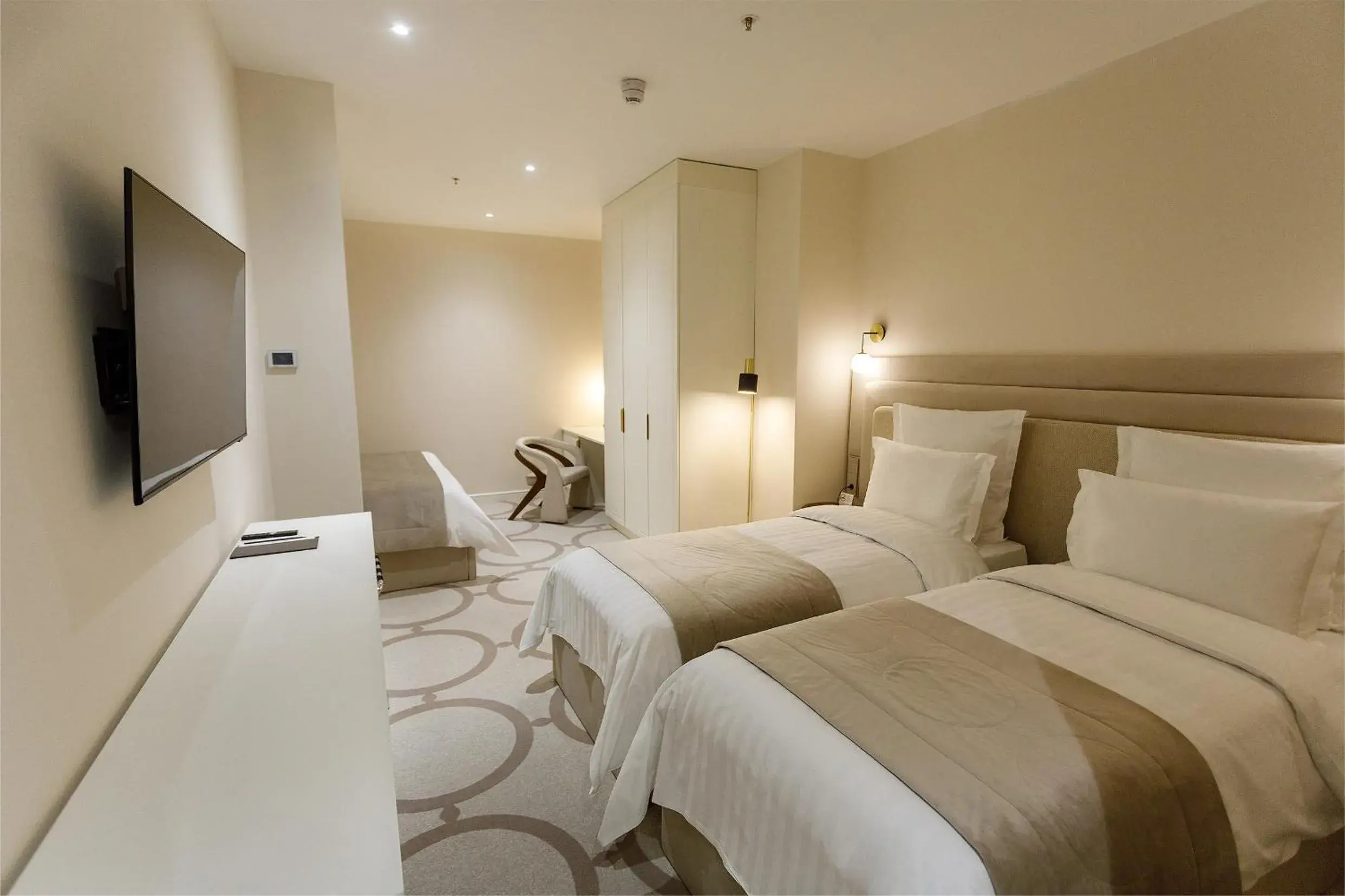 Bed in Ambassadori Tbilisi Hotel Bed in Ambassadori Tbilisi Hotel