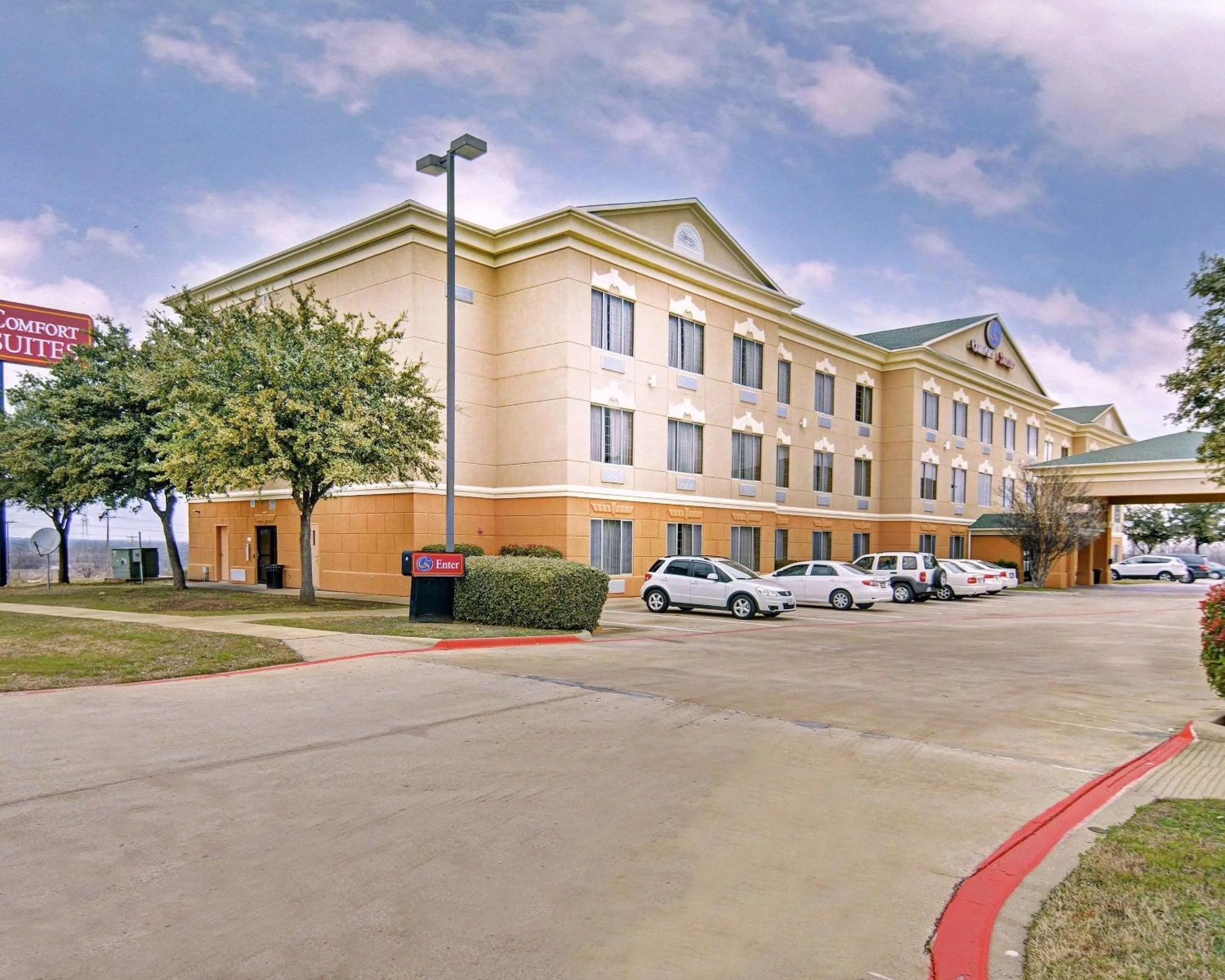 Property building in Comfort Suites Roanoke - Fort Worth North