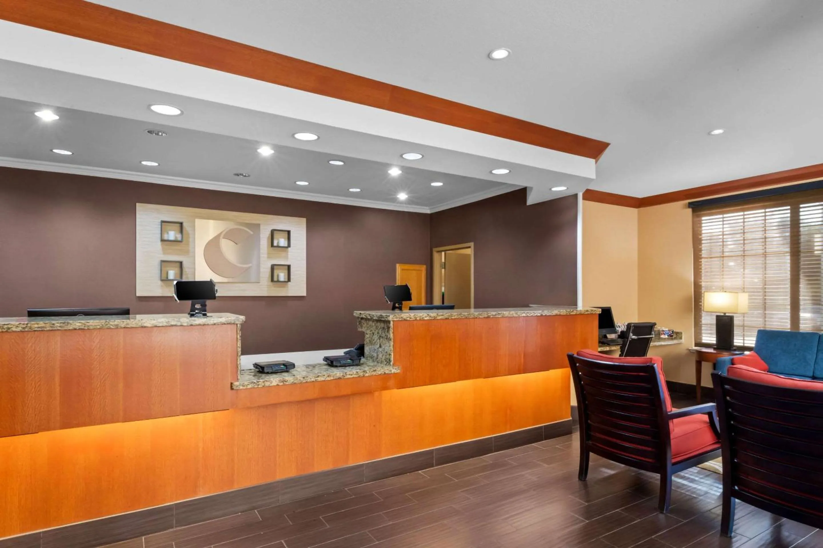 Lobby or reception in Comfort Suites Roanoke - Fort Worth North