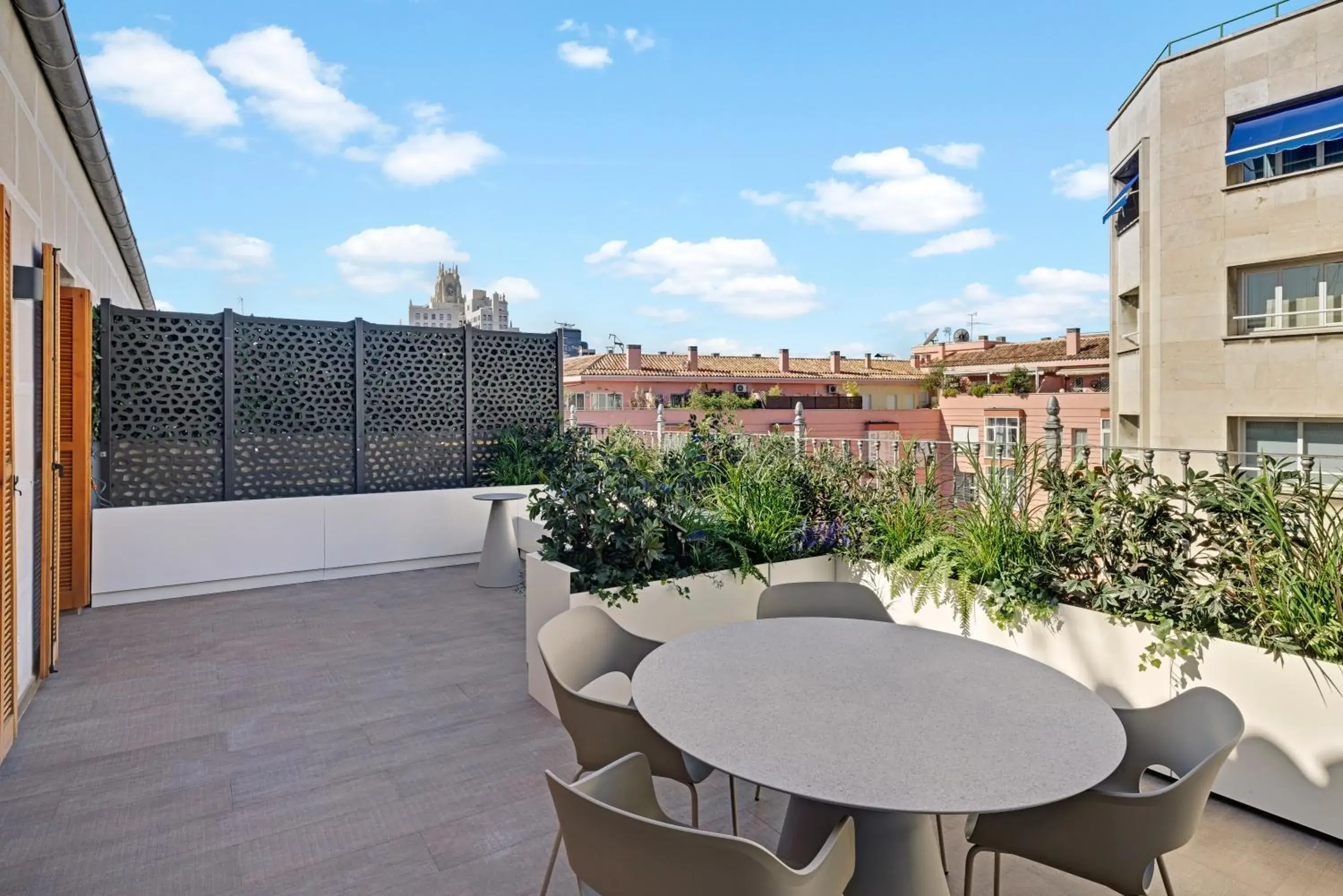 Penthouse Apartment with Terrace in B&B HOTEL Apartamentos Madrid Centro Fuencarral 46 Penthouse Apartment with Terrace in B&B HOTEL Apartamentos Madrid Centro Fuencarral 46