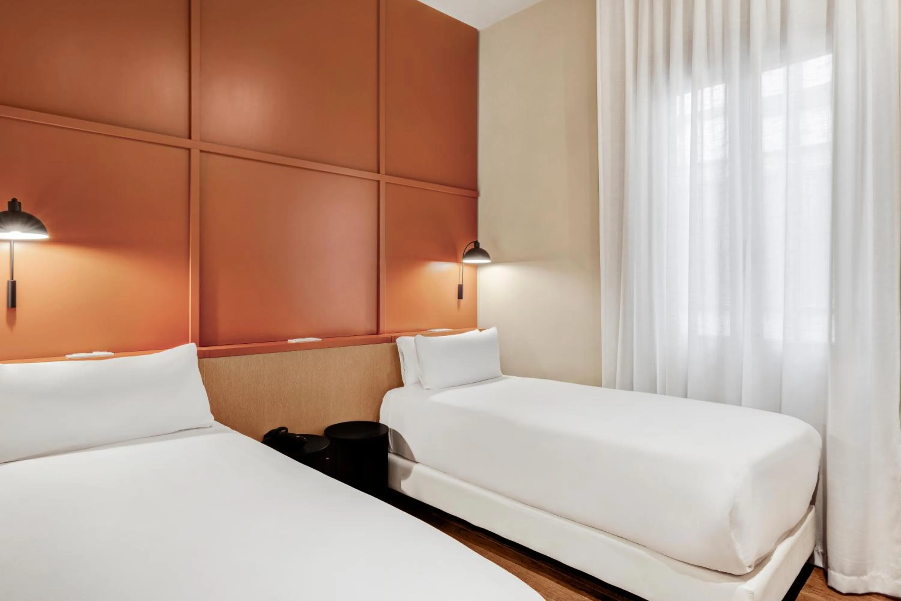 Bed in B&B HOTEL Apartamentos Madrid Centro Fuencarral 46