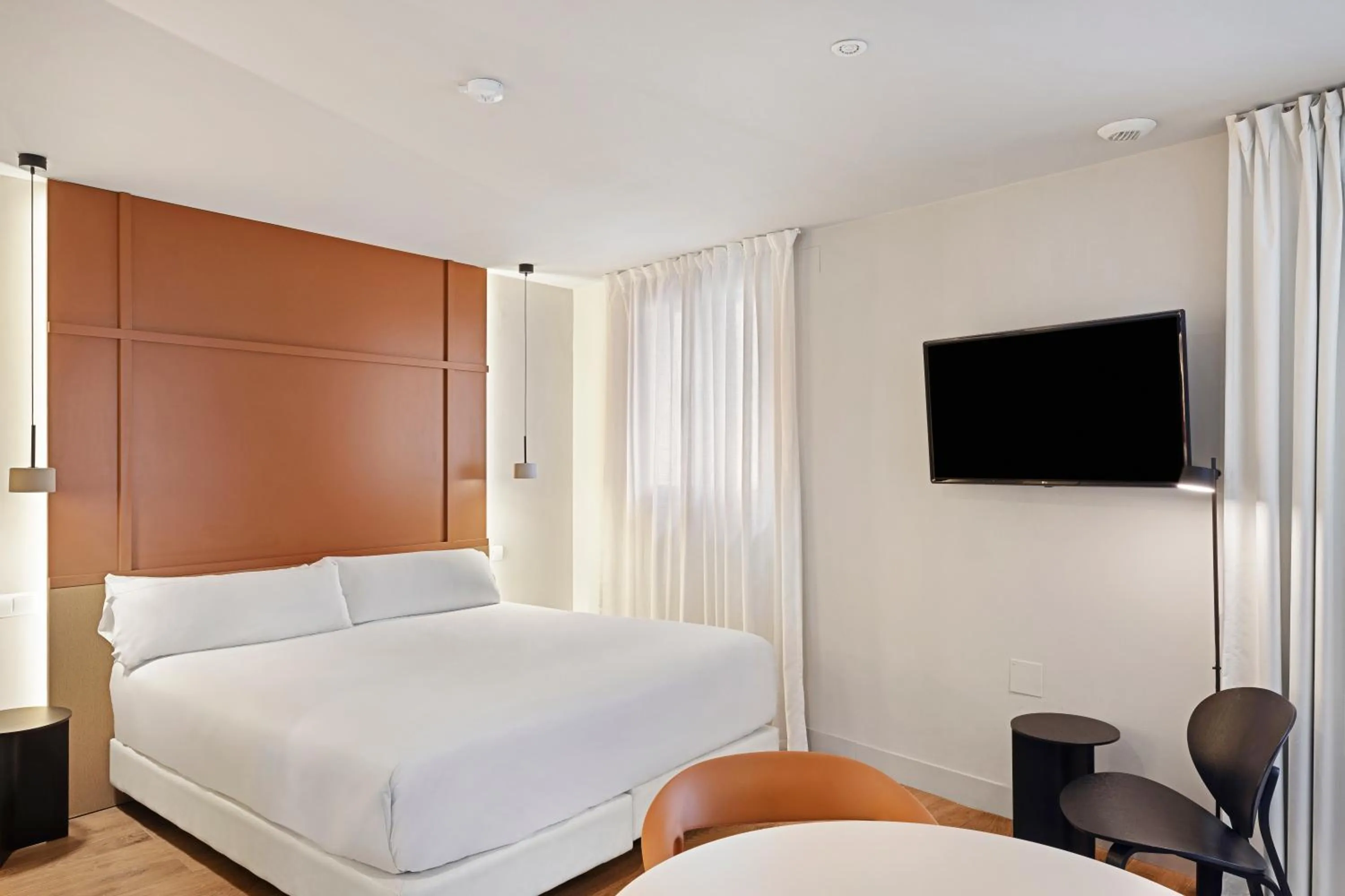 Bed in B&B HOTEL Apartamentos Madrid Centro Fuencarral 46