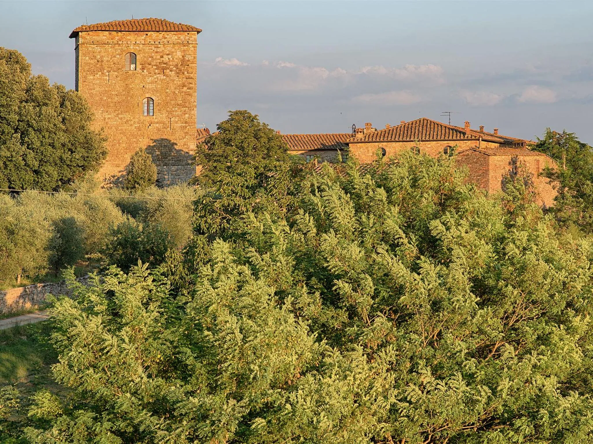 Landmark view in Chianti B&B Design infinity pool shared