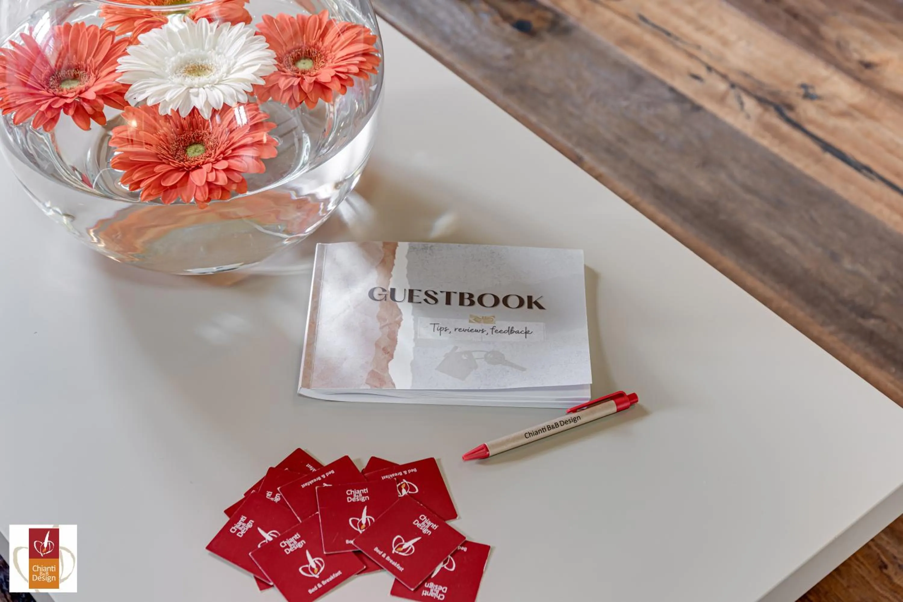 Decorative detail in Chianti B&B Design infinity pool shared