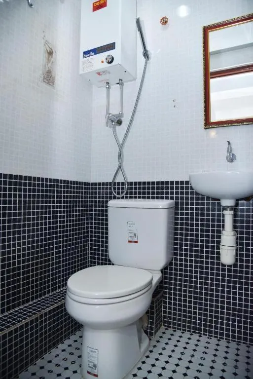 Bathroom in Woodstock Hostel