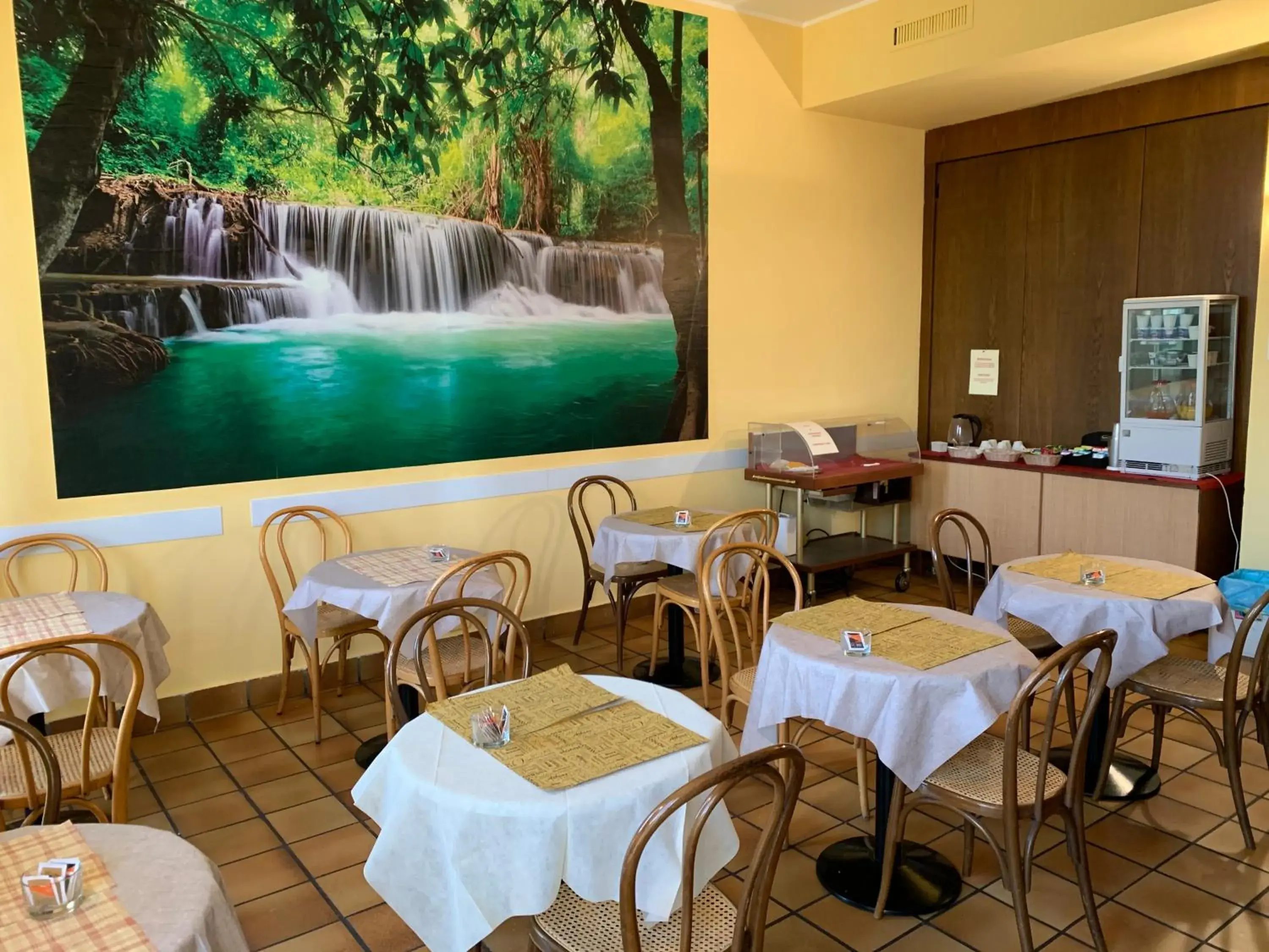 Restaurant/Places to Eat in Hotel Ristorante La Rampina