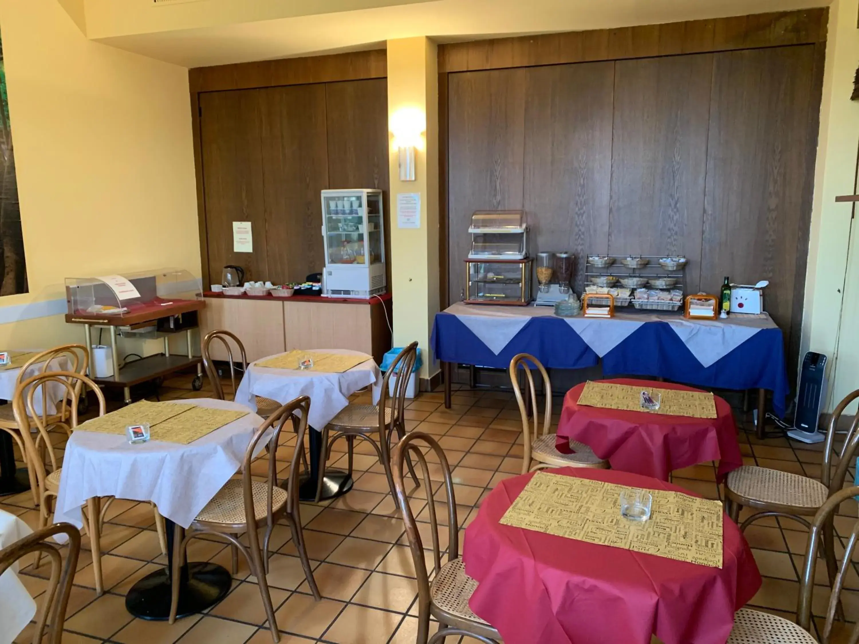 Restaurant/Places to Eat in Hotel Ristorante La Rampina