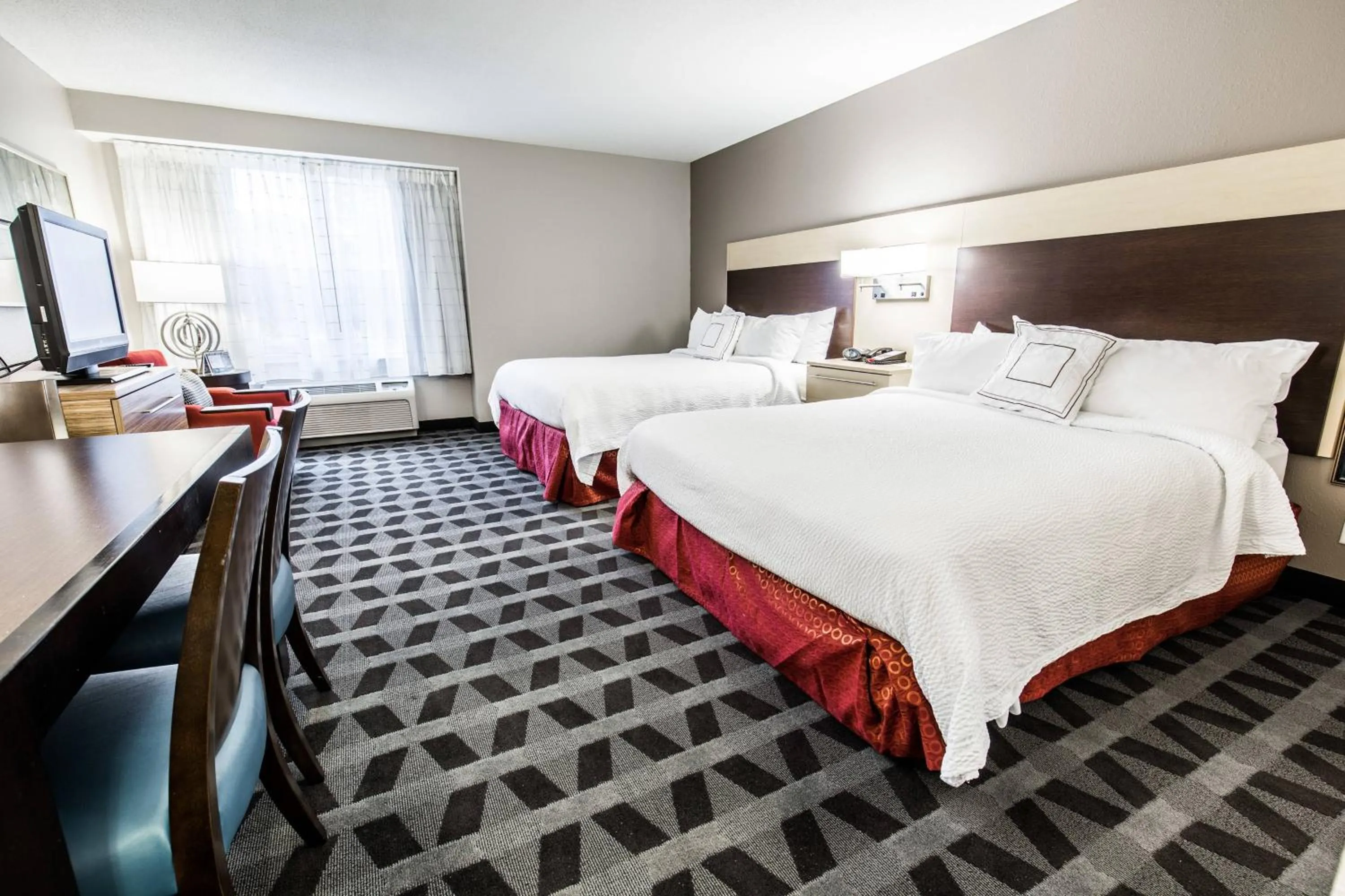 Photo of the whole room, Bed in TownePlace Suites by Marriott Gilford