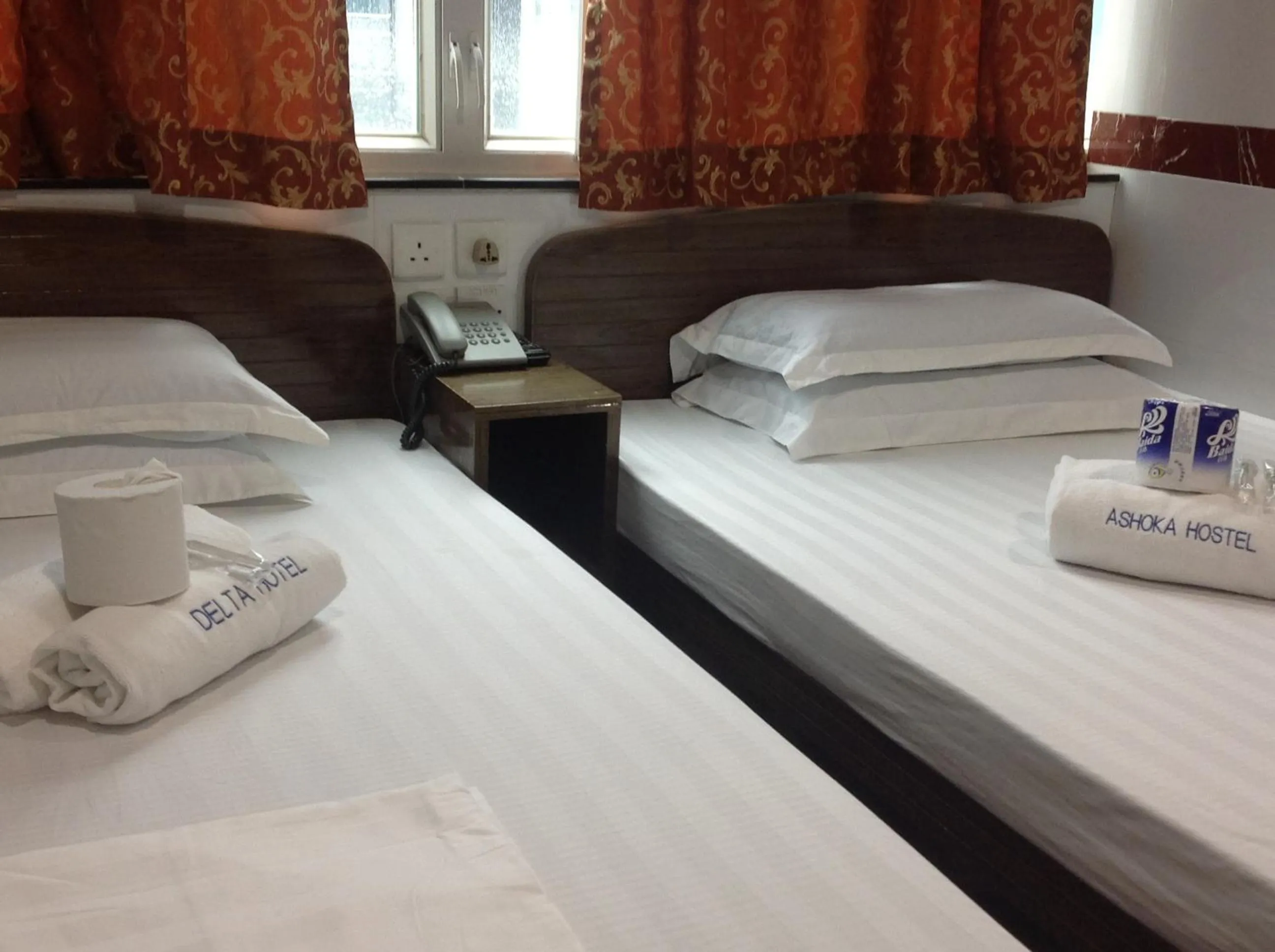 Bedroom, Bed in David Lounge