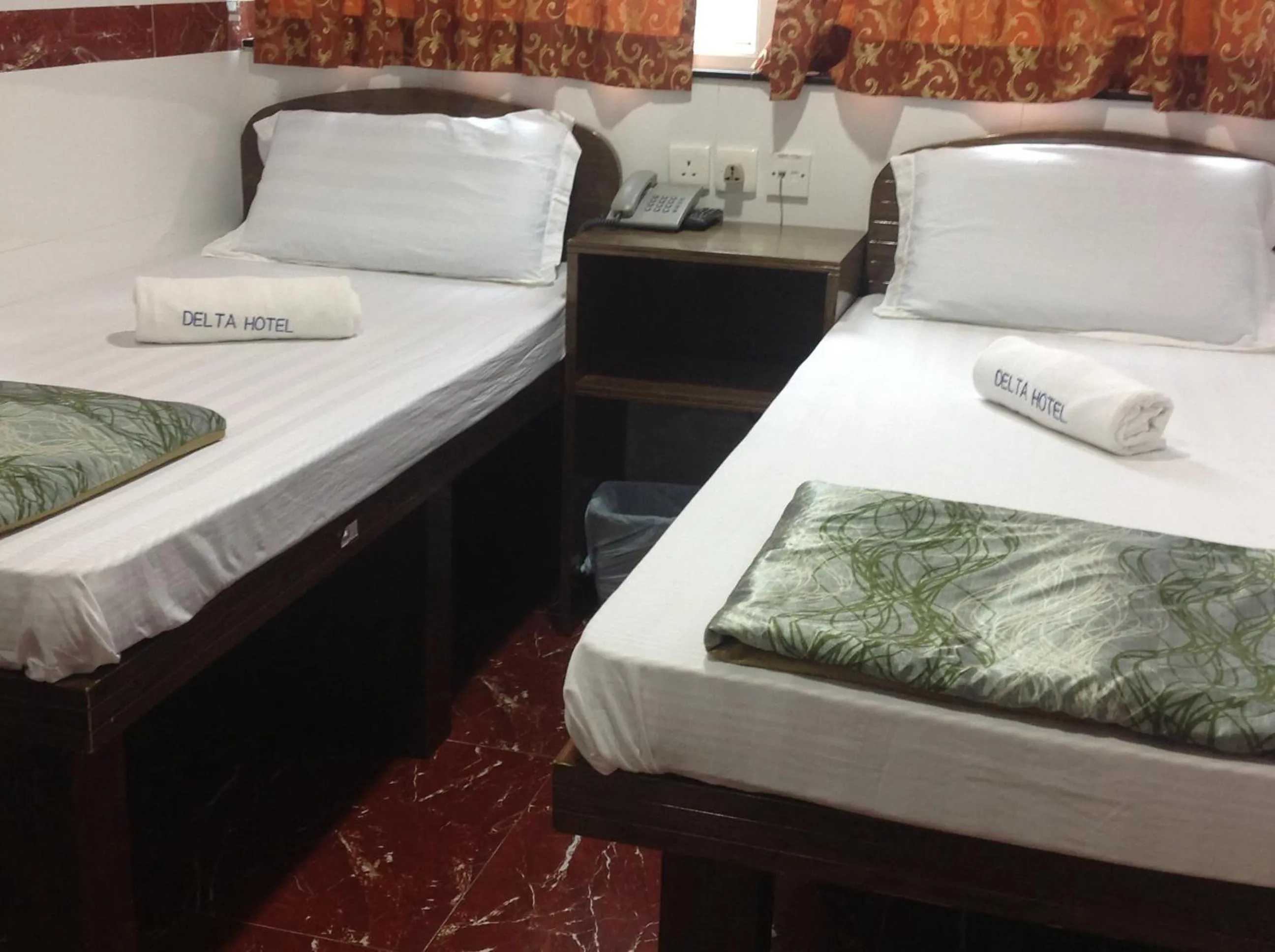 Bedroom, Bed in David Lounge