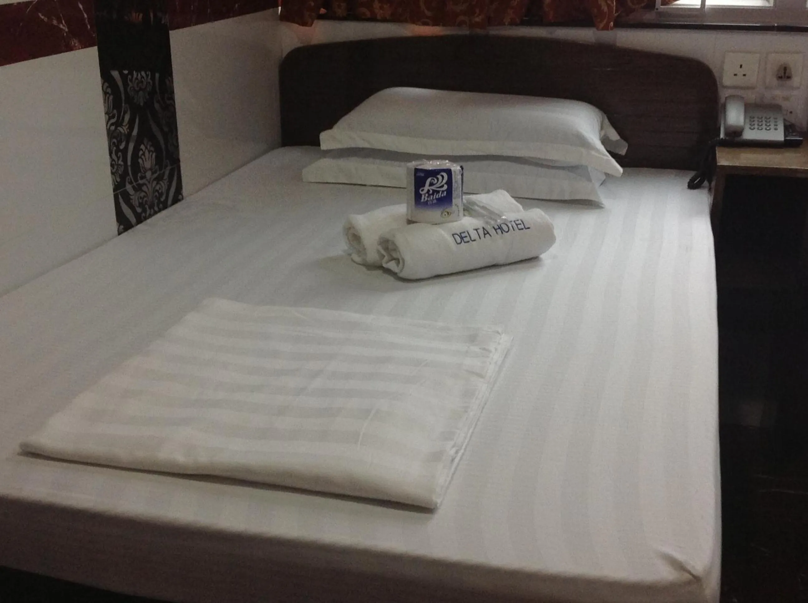 Bedroom, Bed in David Lounge