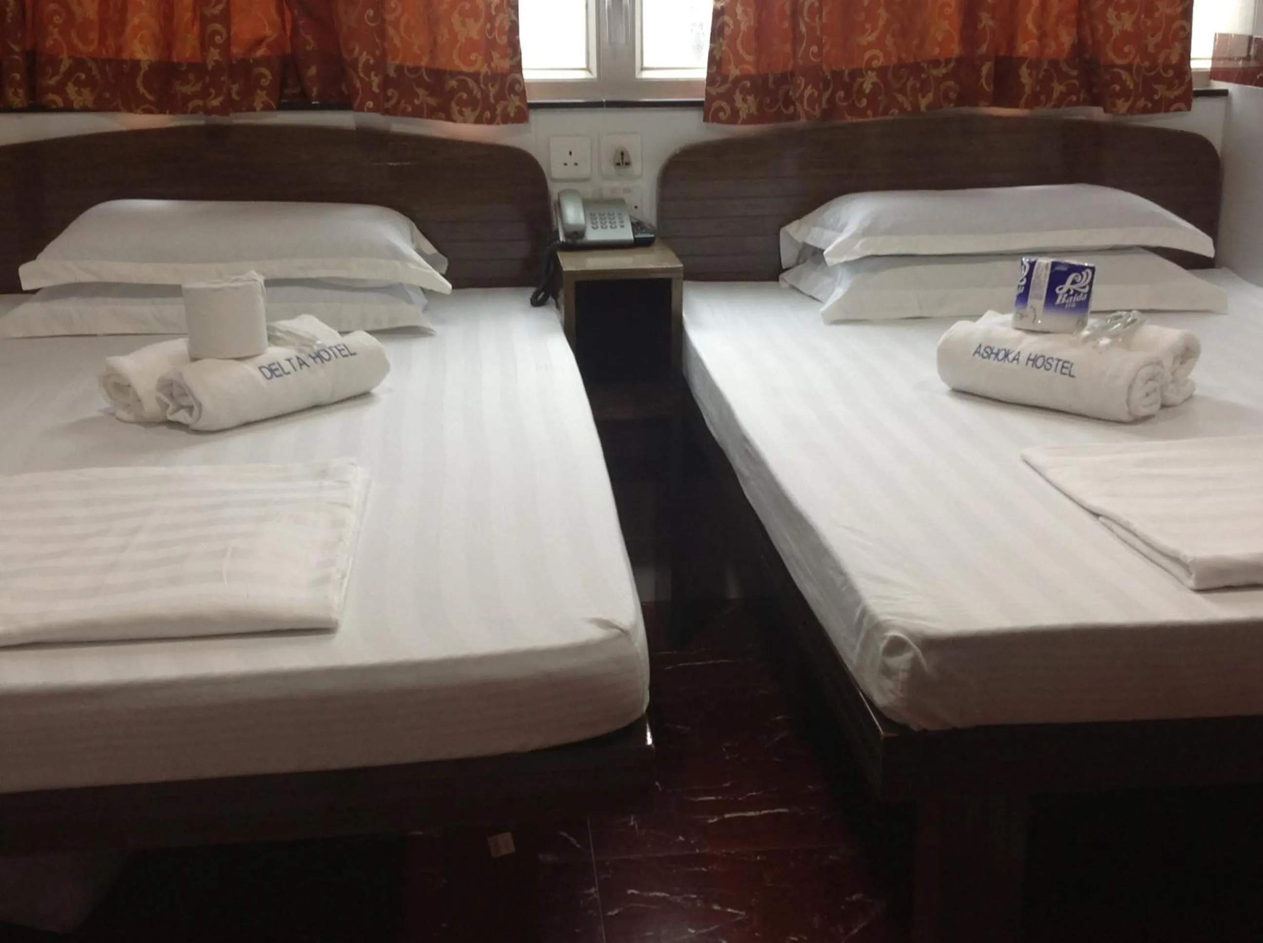 Bedroom, Bed in David Lounge