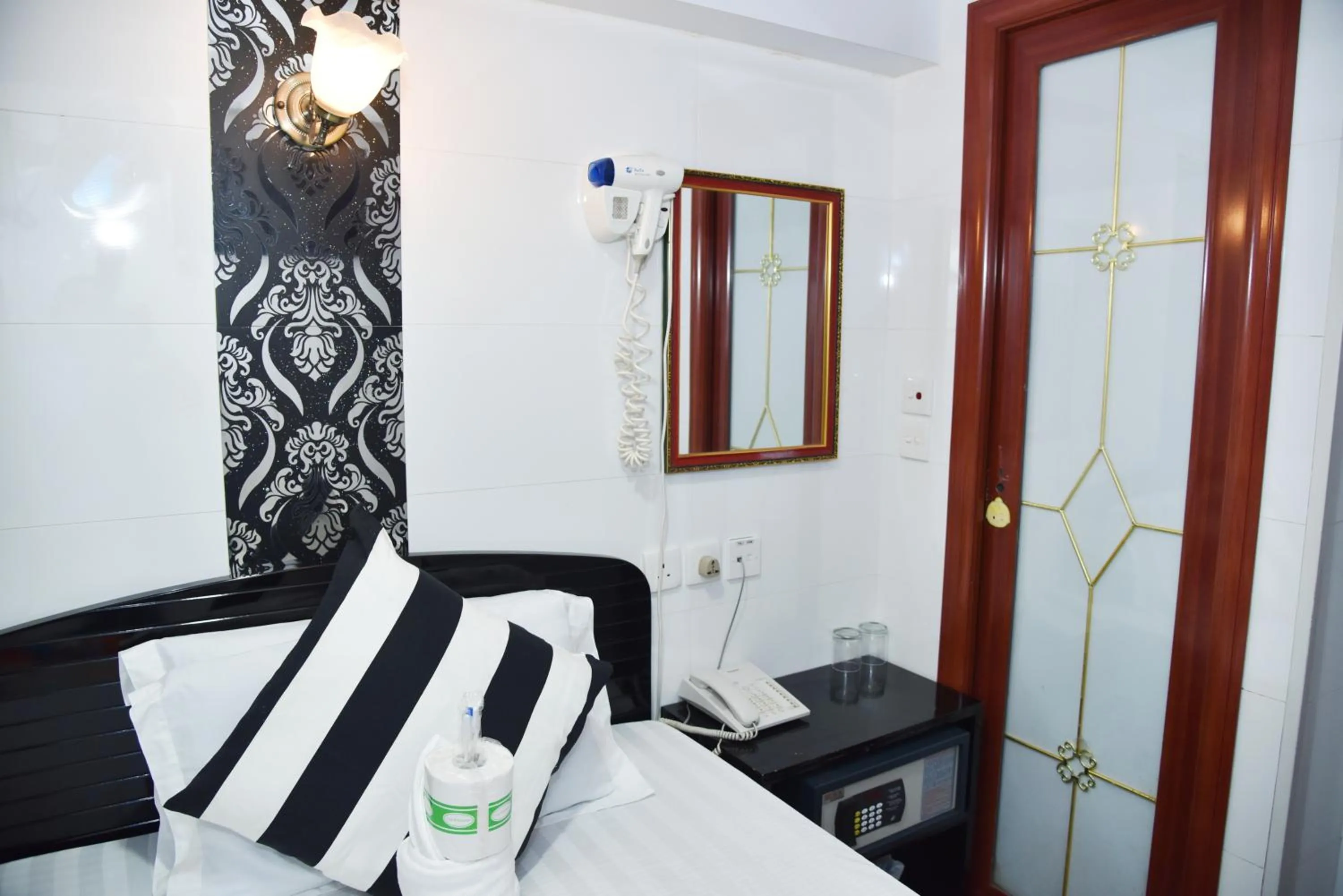 Photo of the whole room in David Lounge