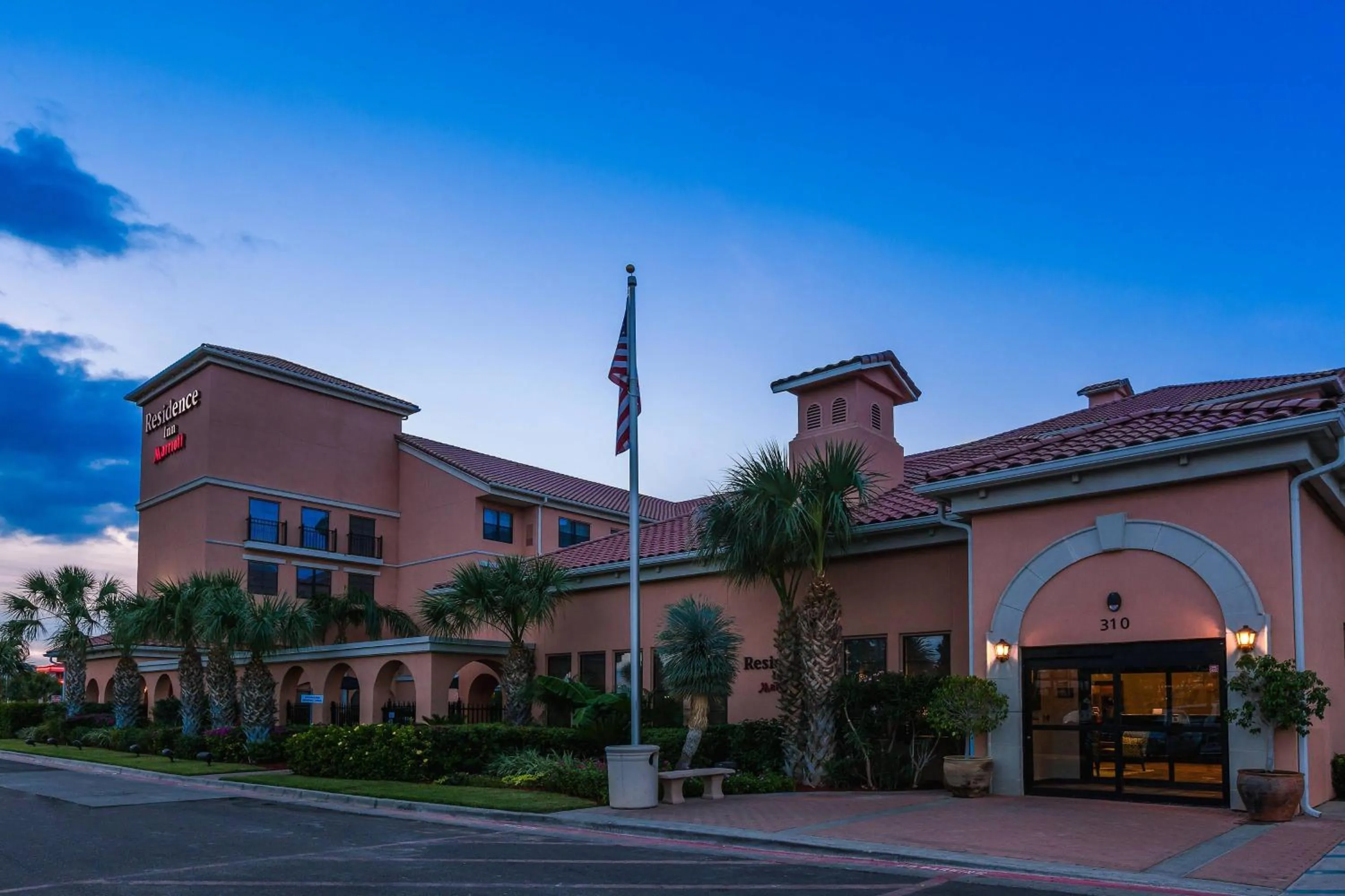Property building in Residence Inn by Marriott Laredo Del Mar