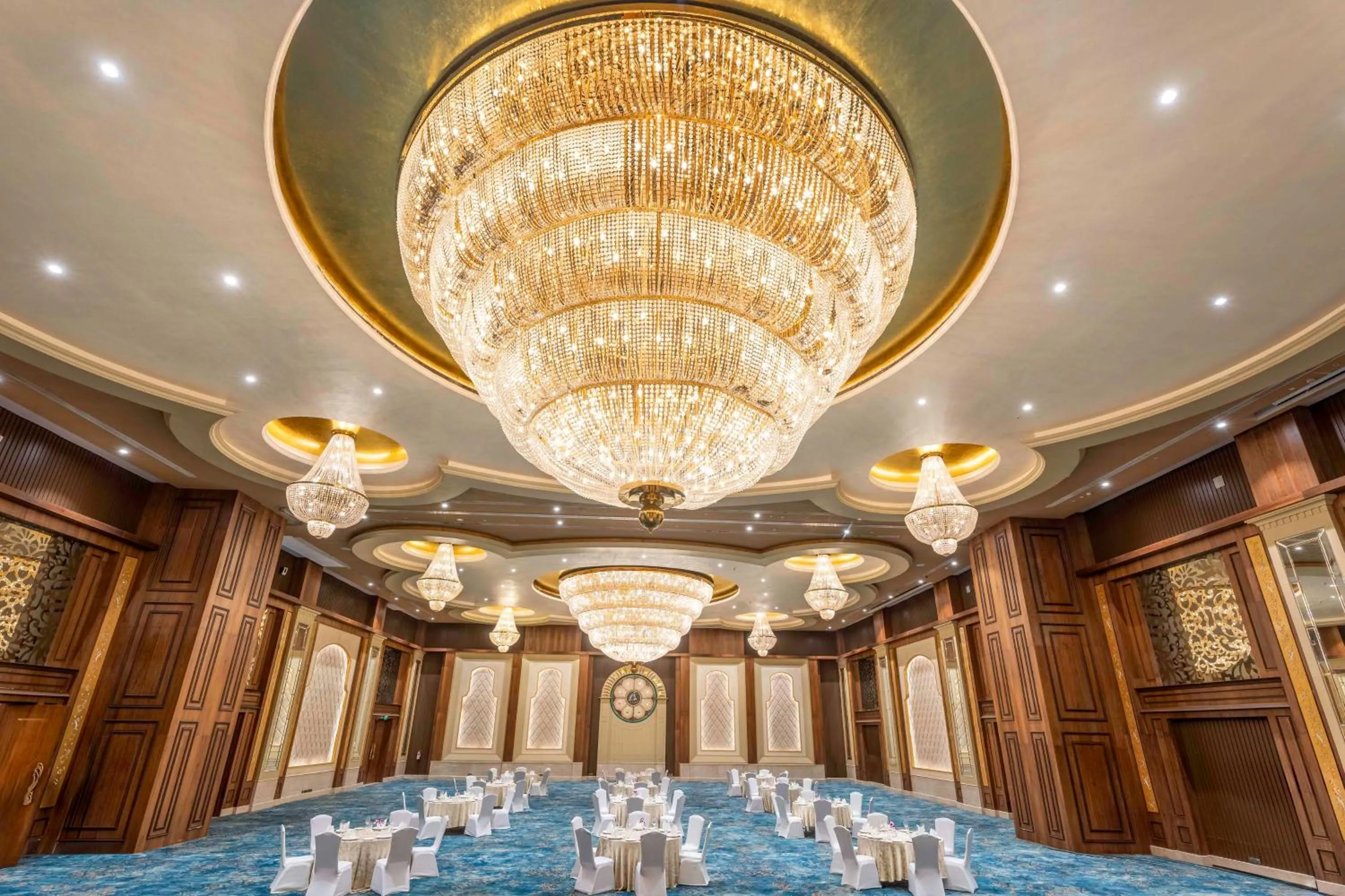 Banquet/Function facilities in Radisson Blu Plaza Resort & Convention Centre Karjat