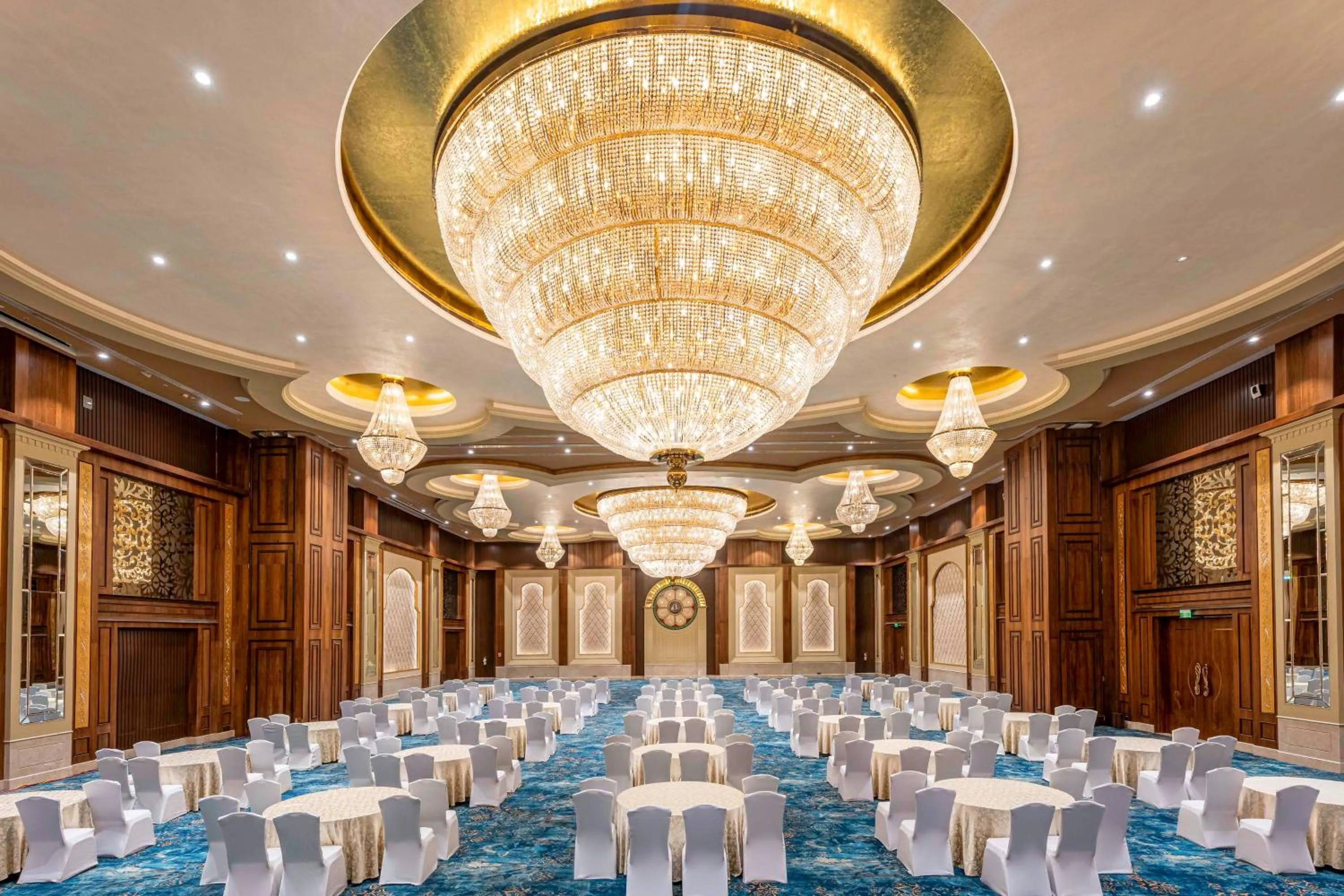 Banquet/Function facilities in Radisson Blu Plaza Resort & Convention Centre Karjat