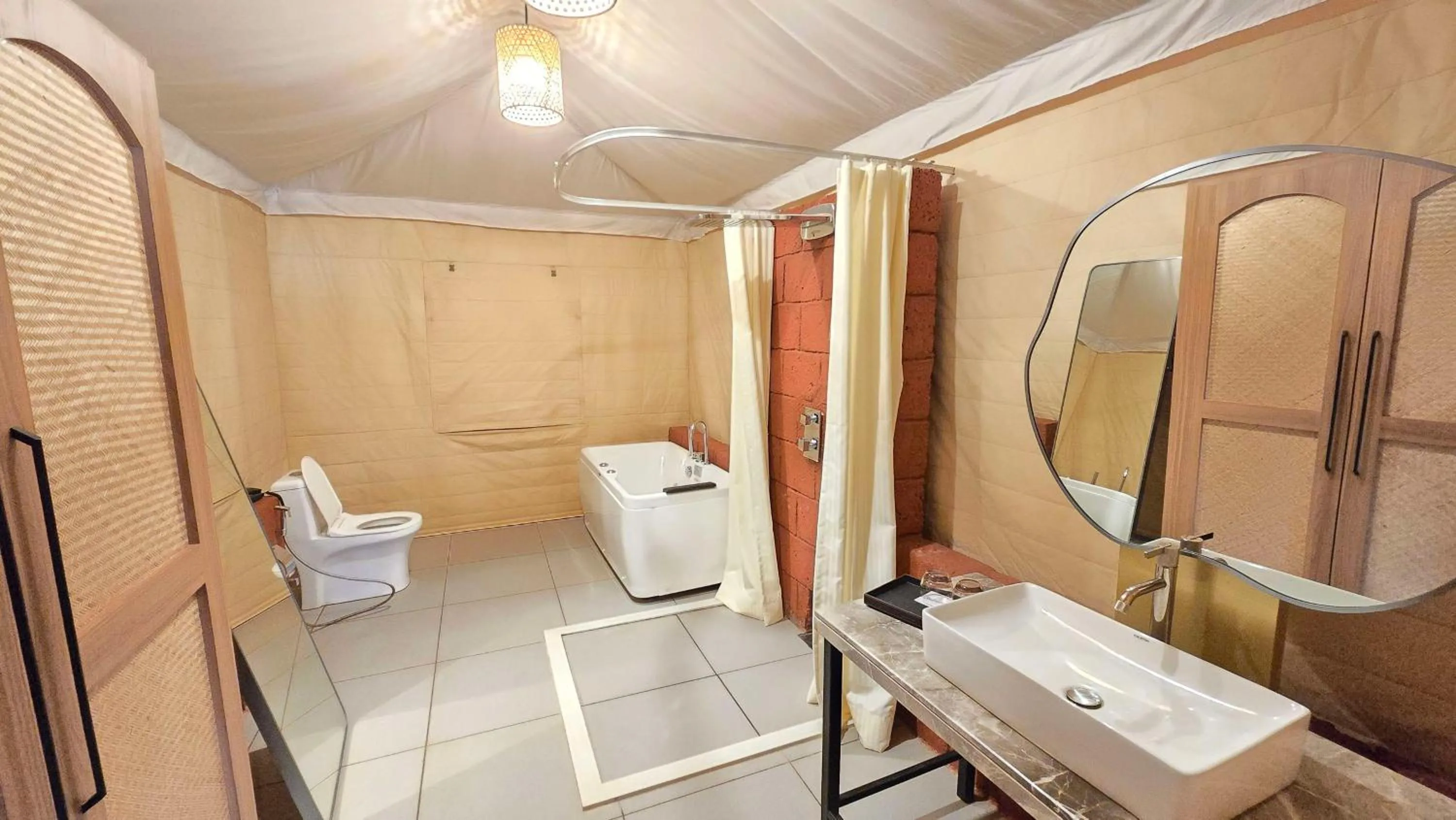 Bathroom in Radisson Blu Plaza Resort & Convention Centre Karjat