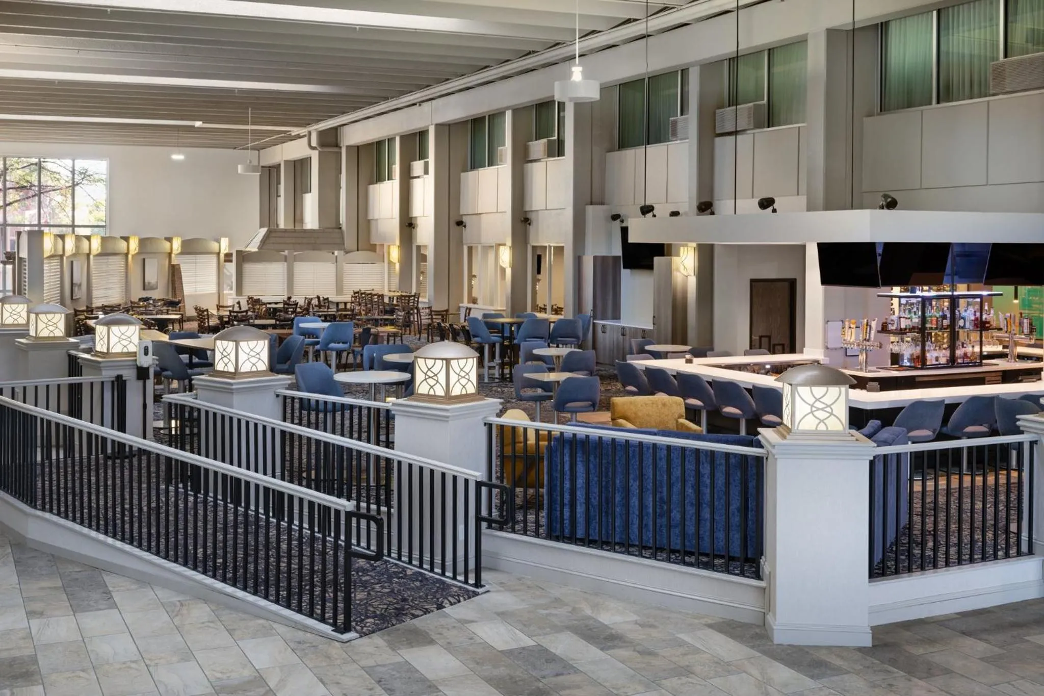 Property building in Holiday Inn Sioux Falls-City Center by IHG