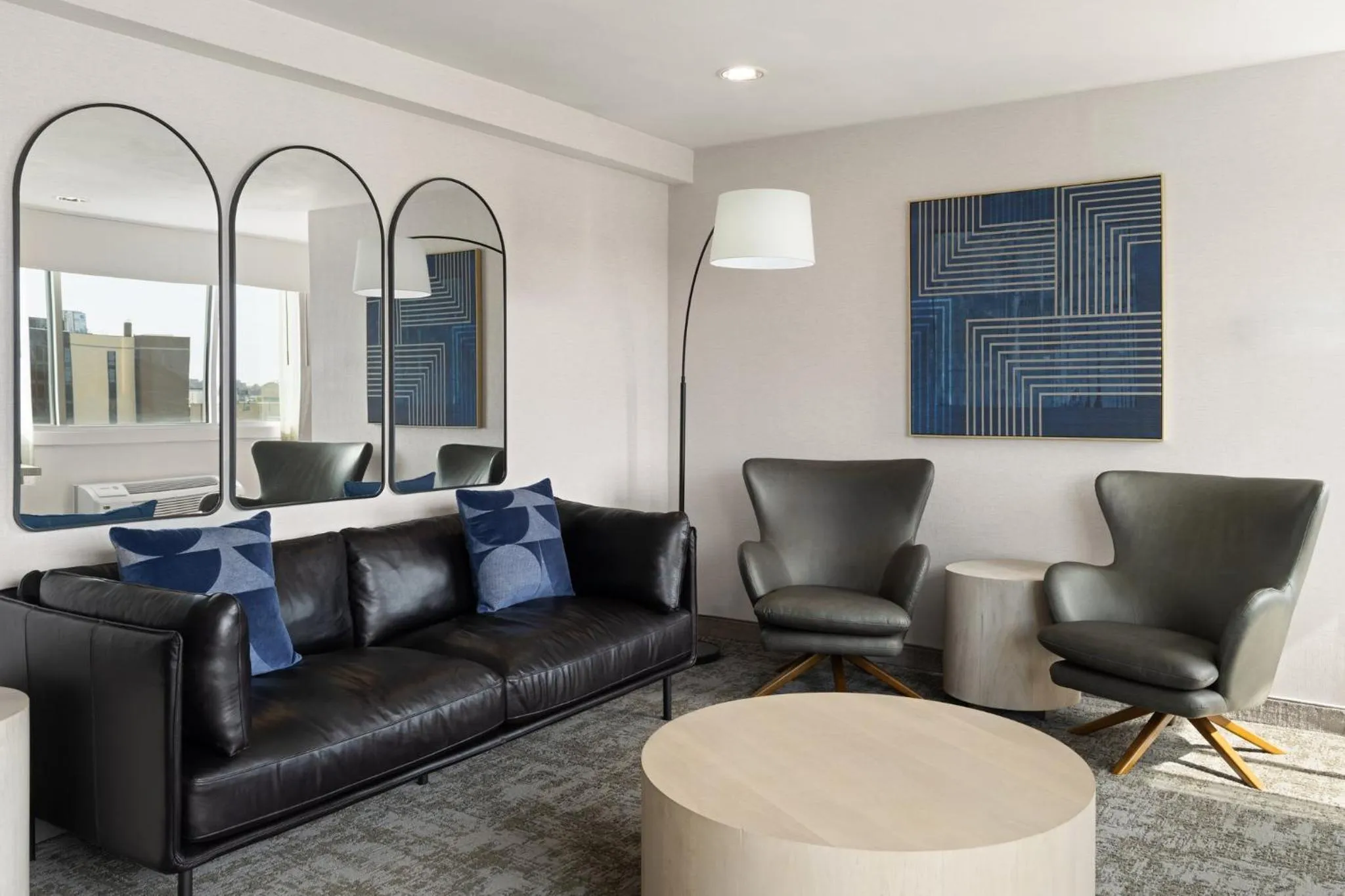 Photo of the whole room in Holiday Inn Sioux Falls-City Center by IHG