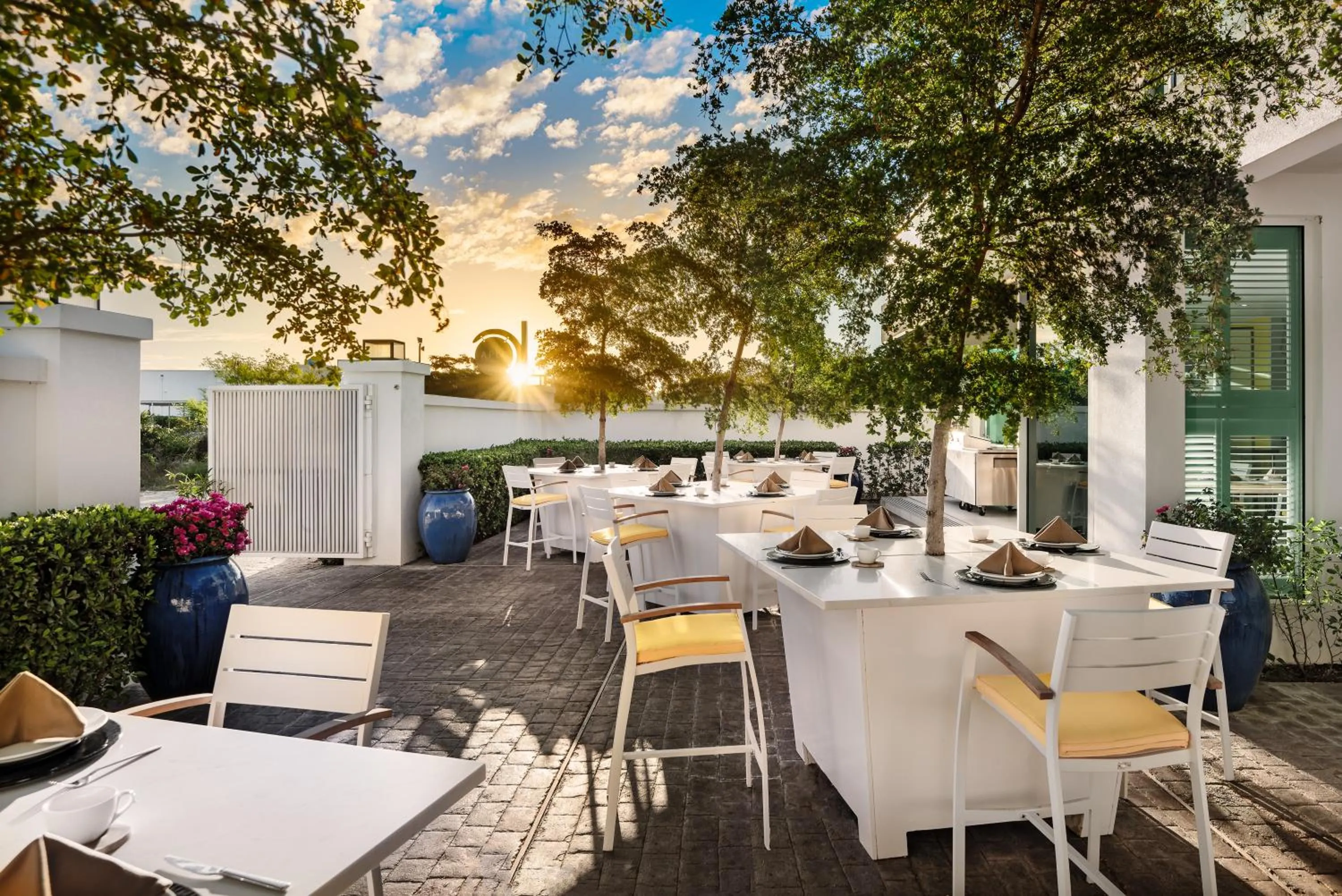 Restaurant/places to eat in The Oasis at Grace Bay