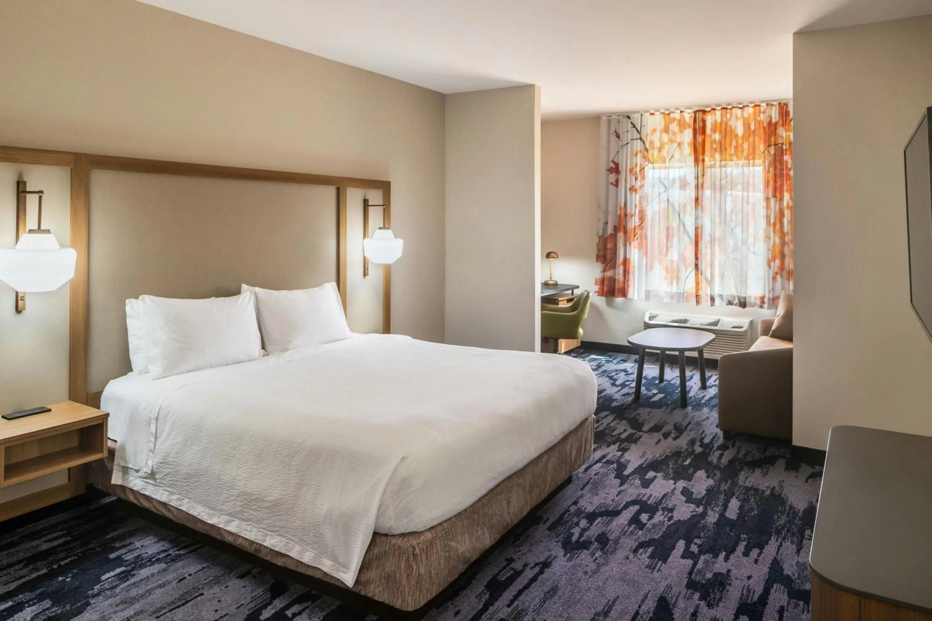 Photo of the whole room, Bed in Fairfield Inn by Marriott Richmond