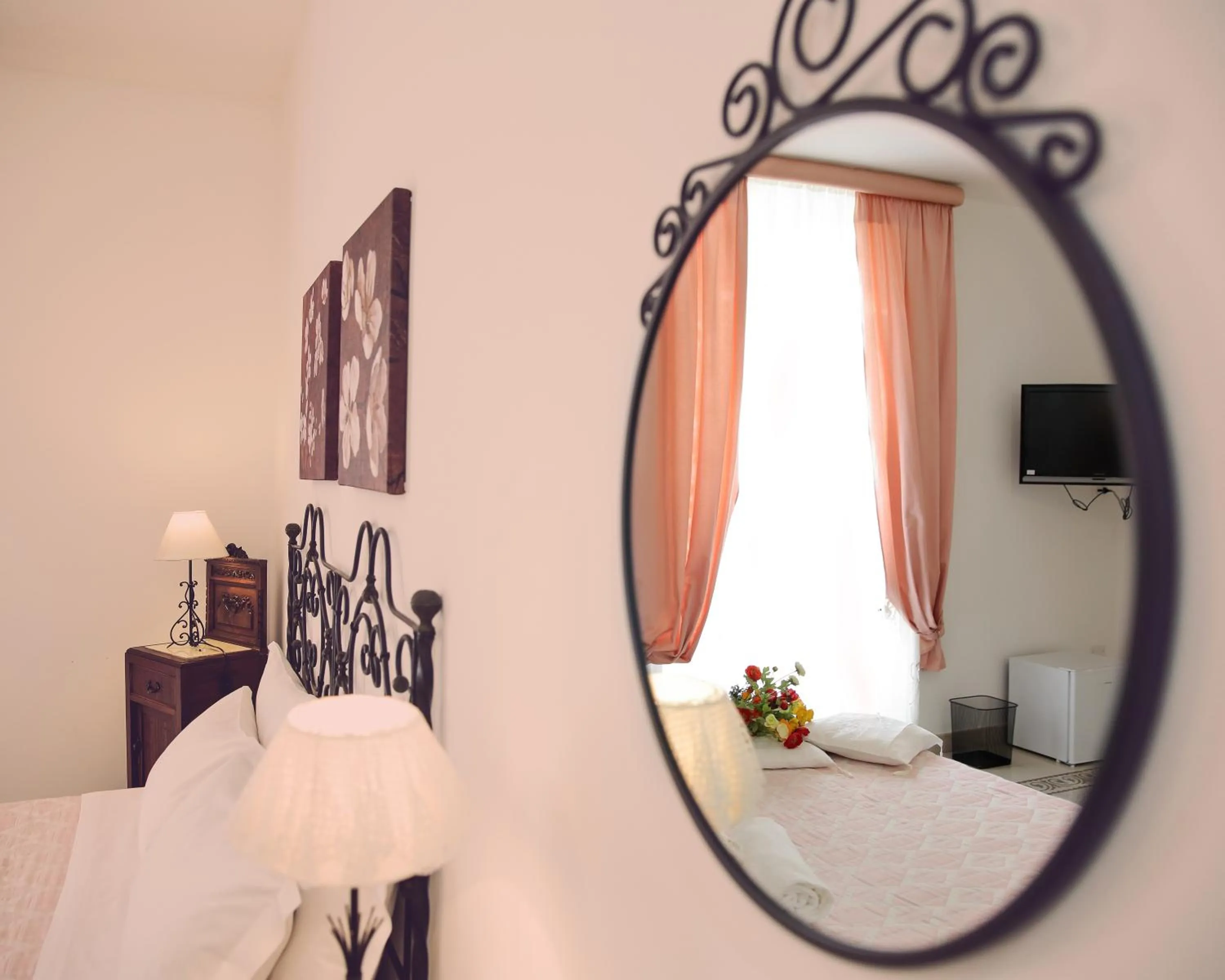 Bedroom in "Suliscenti" Dimora Siciliana B&B