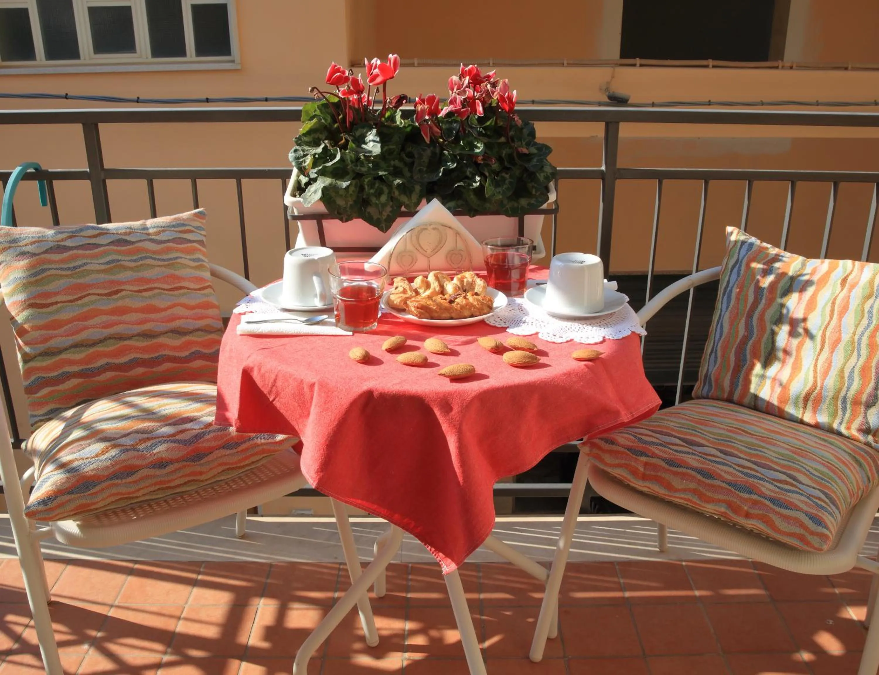 Balcony/Terrace in "Suliscenti" Dimora Siciliana B&B