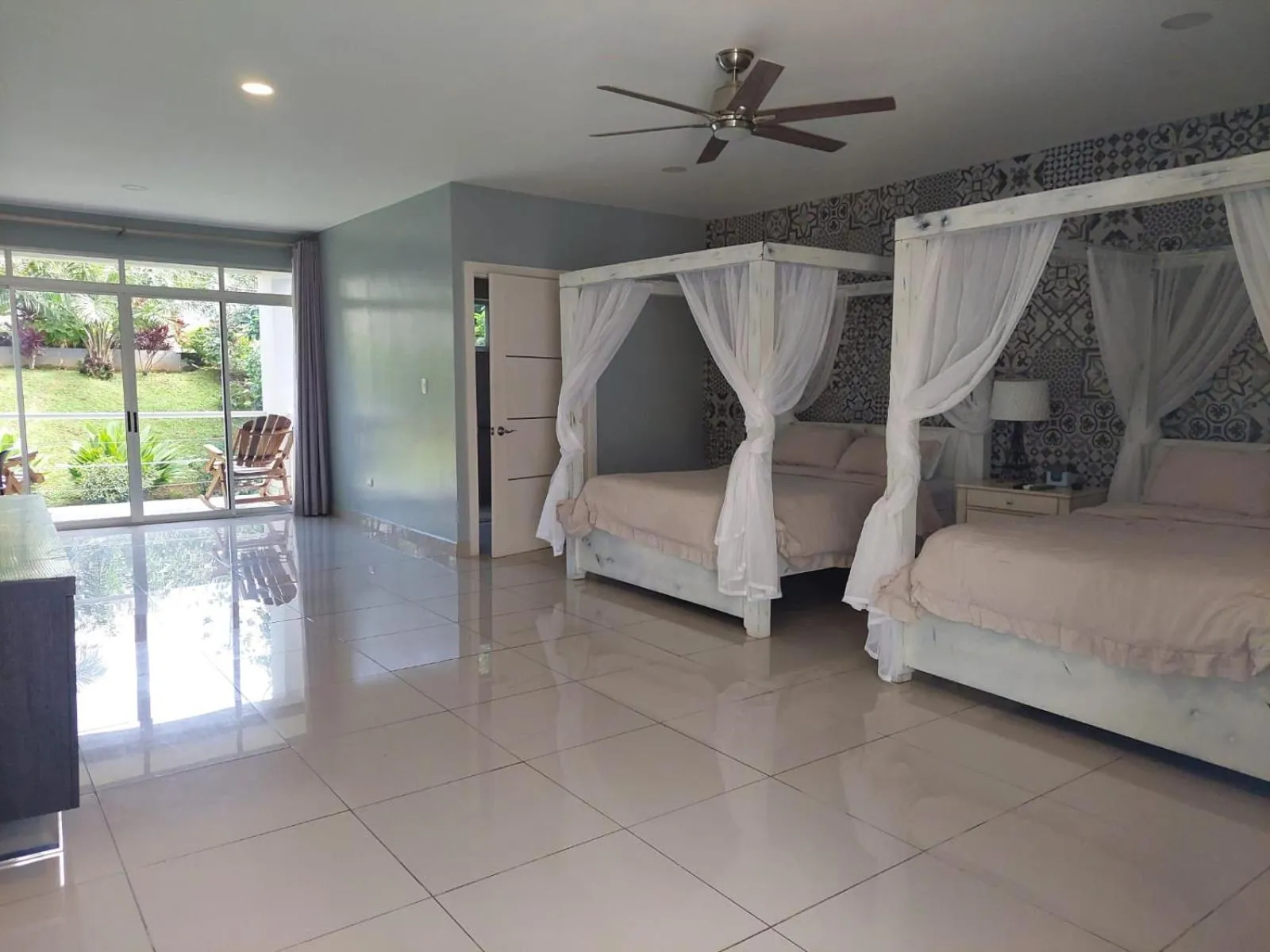 Bed in Hotel PZ Country Club & Conference Center