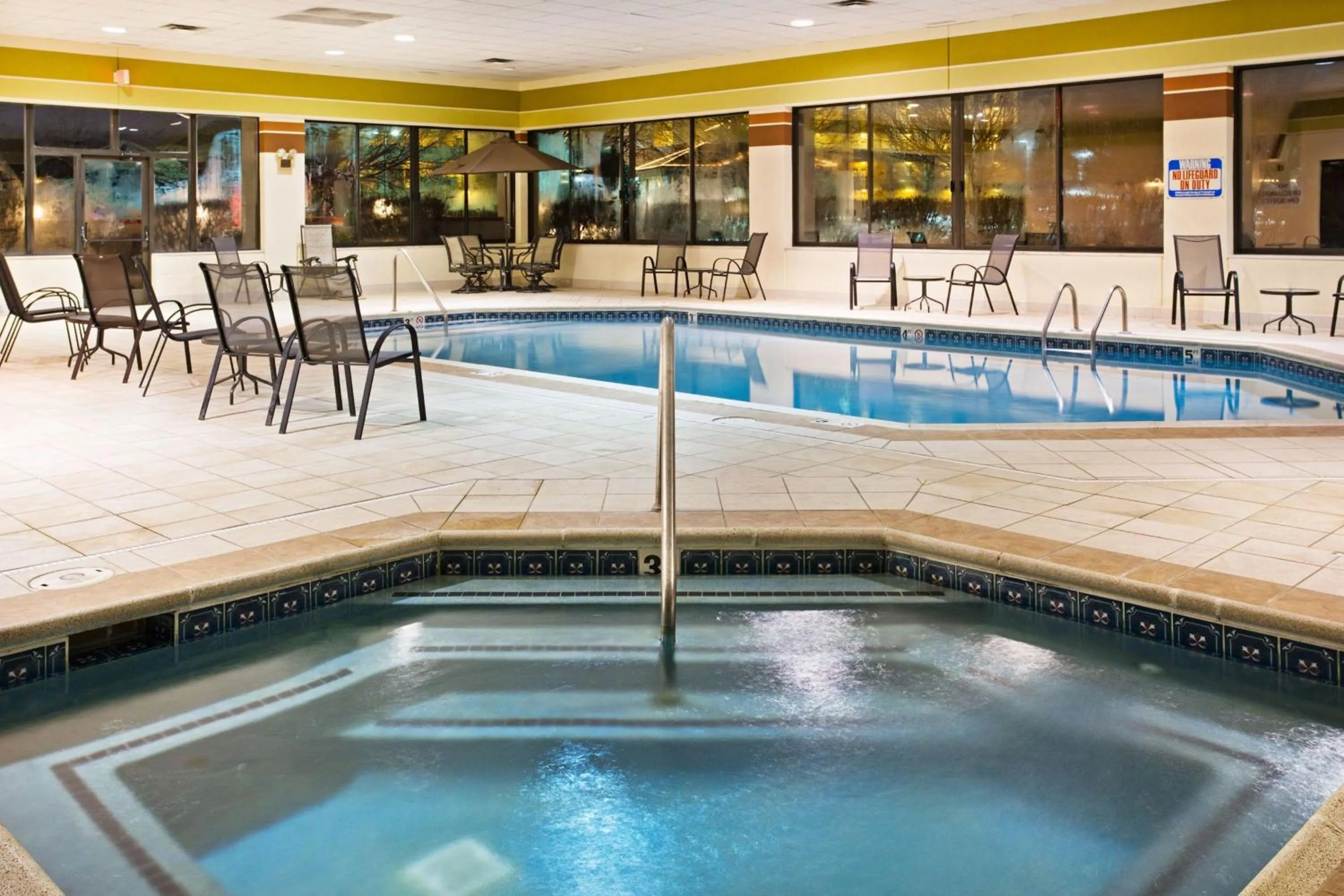 Swimming pool in Holiday Inn Express Hotel & Suites Pigeon Forge by IHG